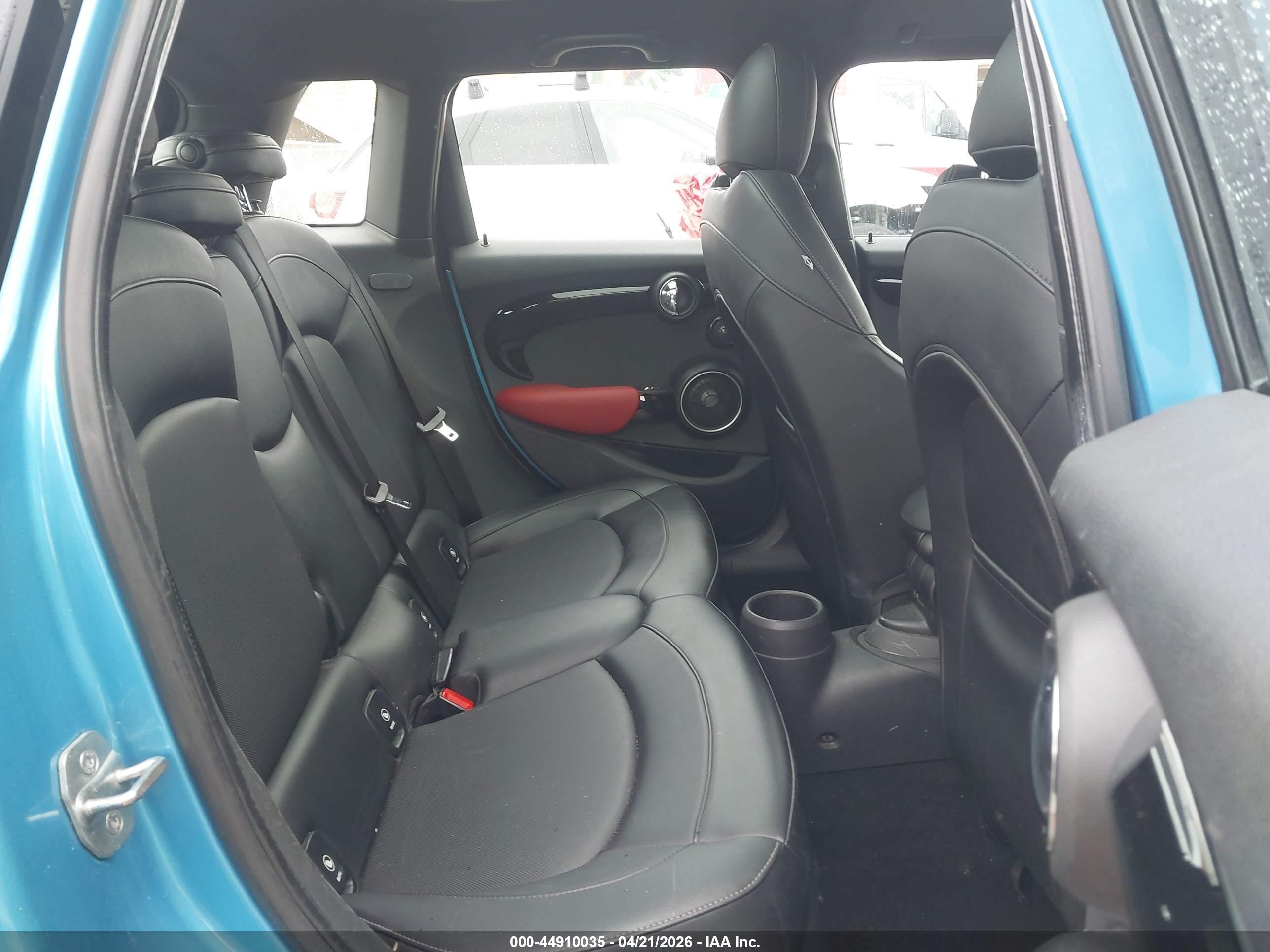 2015 Mini Hardtop Cooper S Blue vin: WMWXU3C58F2B58661