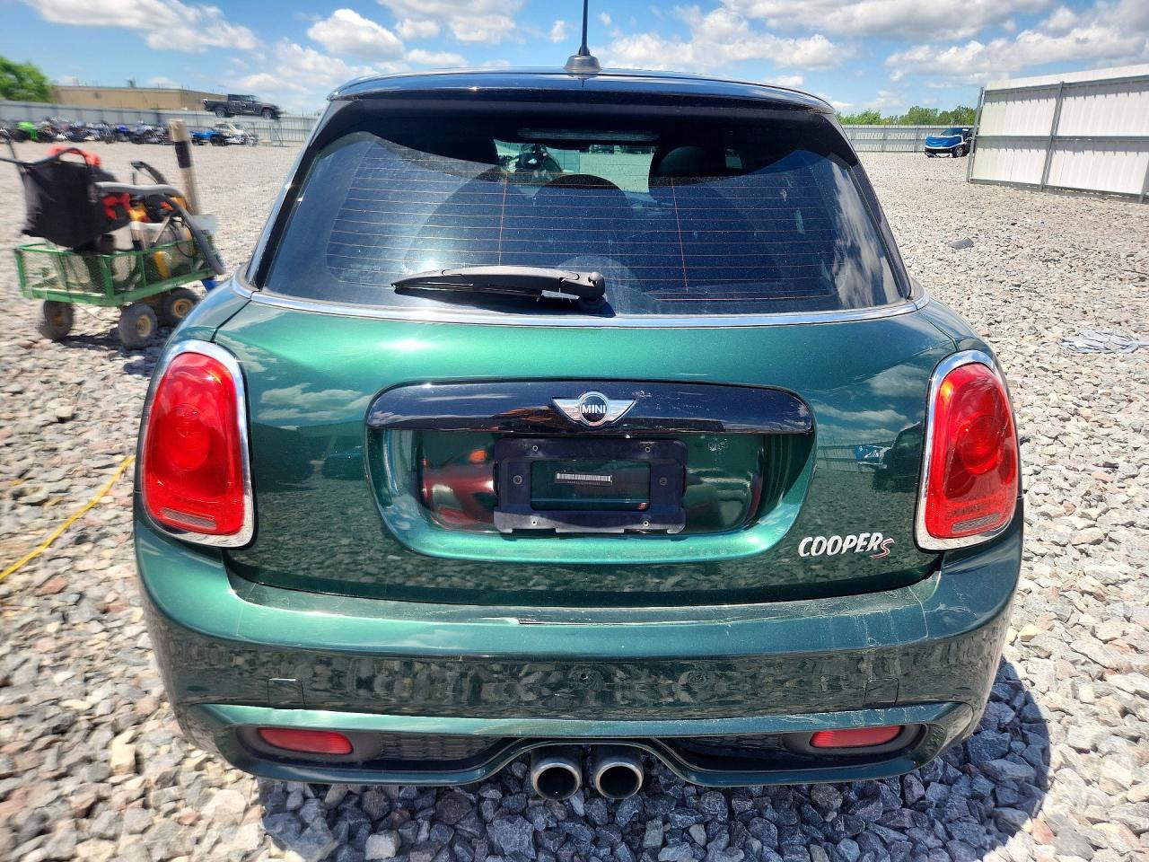 2015 Mini Cooper S Зеленый vin: WMWXU3C59F2B59284