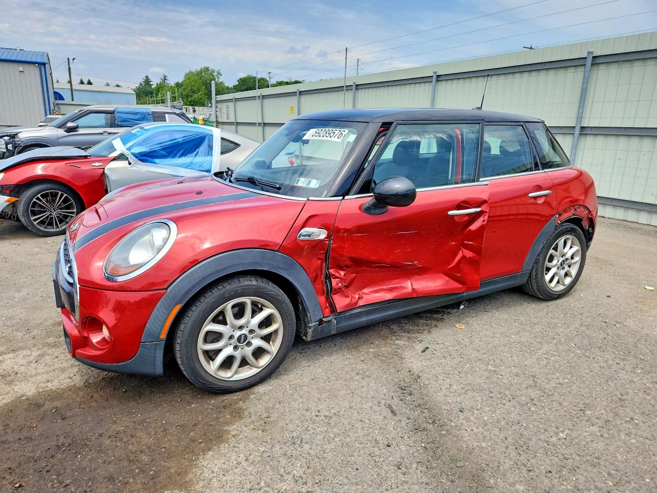 2015 Mini Cooper S Red vin: WMWXU3C59F2B59401