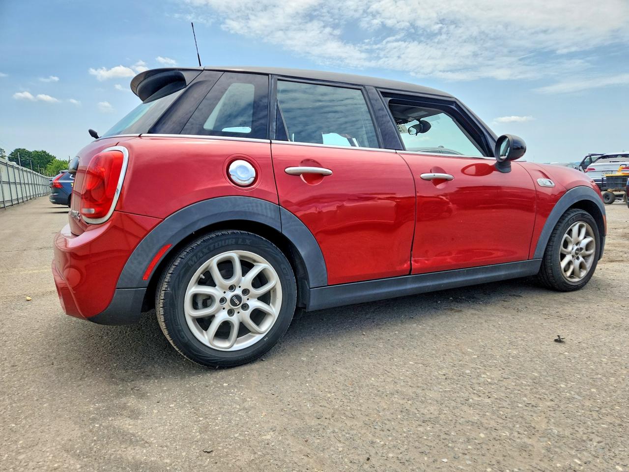 2015 Mini Cooper S Red vin: WMWXU3C59F2B59401