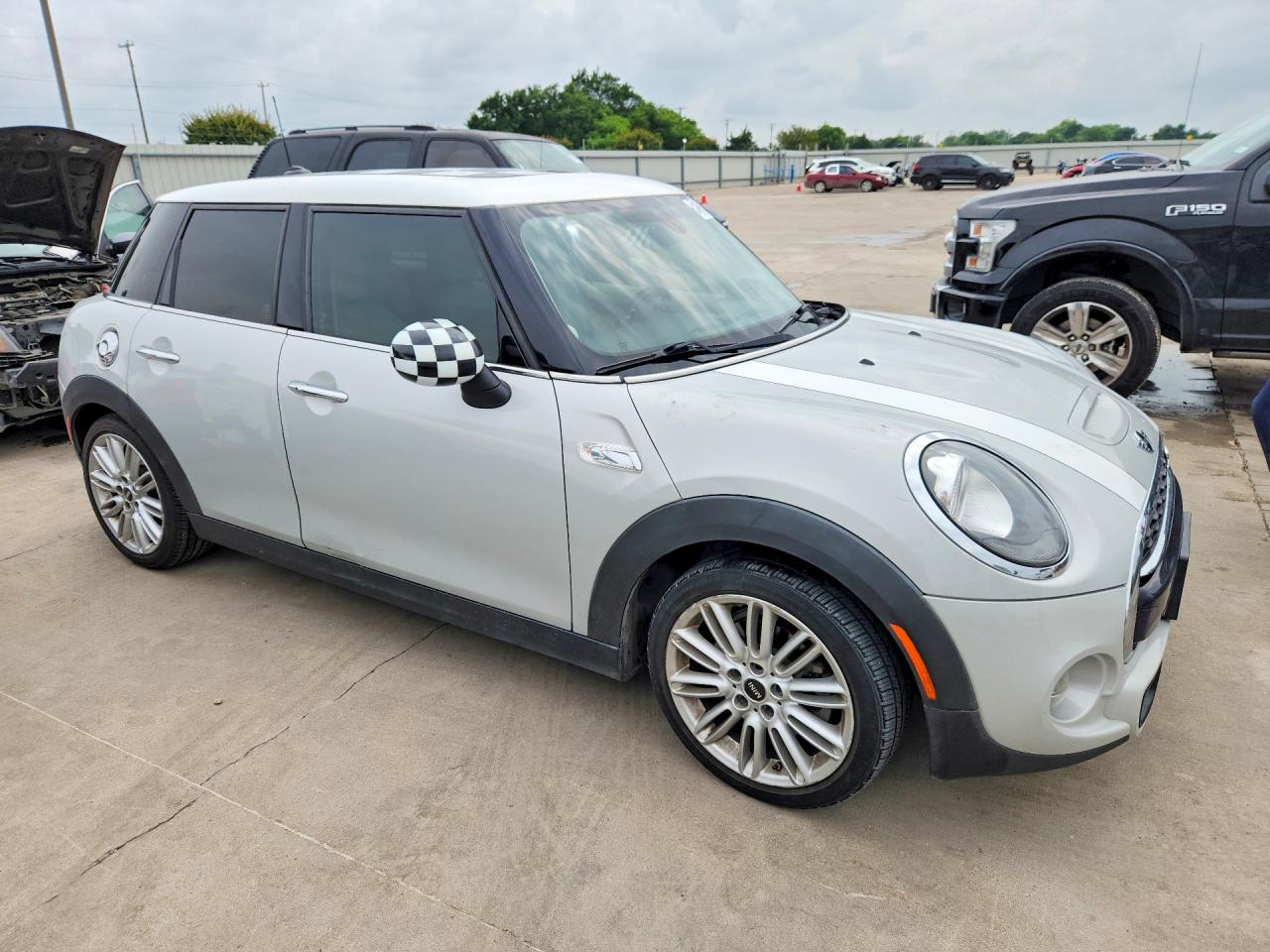 2015 Mini Cooper S Two Tone vin: WMWXU3C59F2B66560
