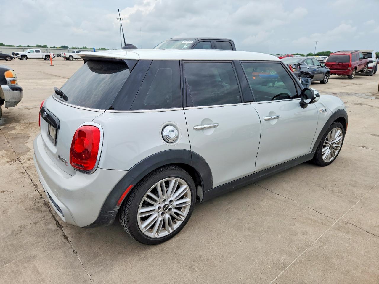 2015 Mini Cooper S Two Tone vin: WMWXU3C59F2B66560
