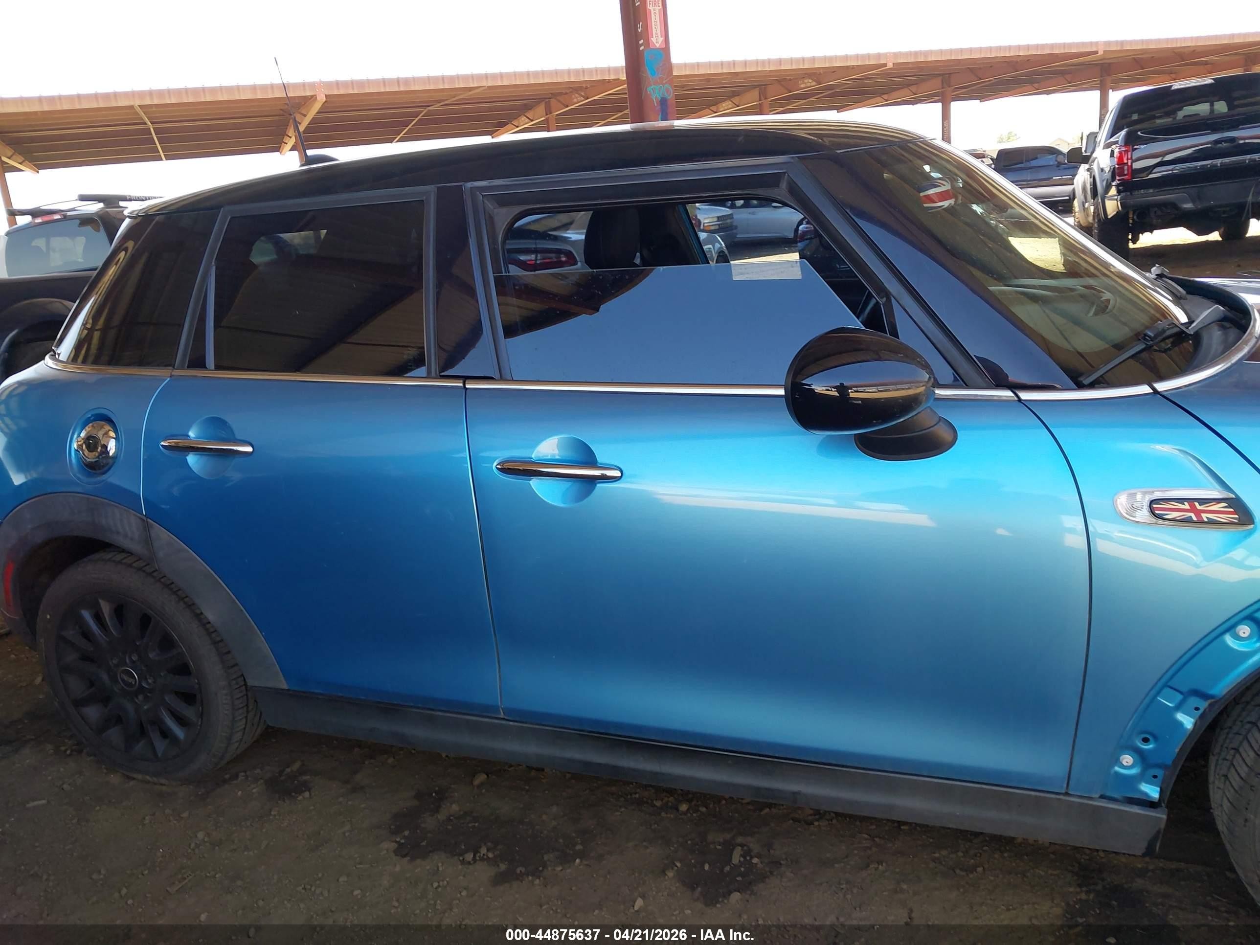 2015 Mini Hardtop Cooper S Синий vin: WMWXU3C59FT892362