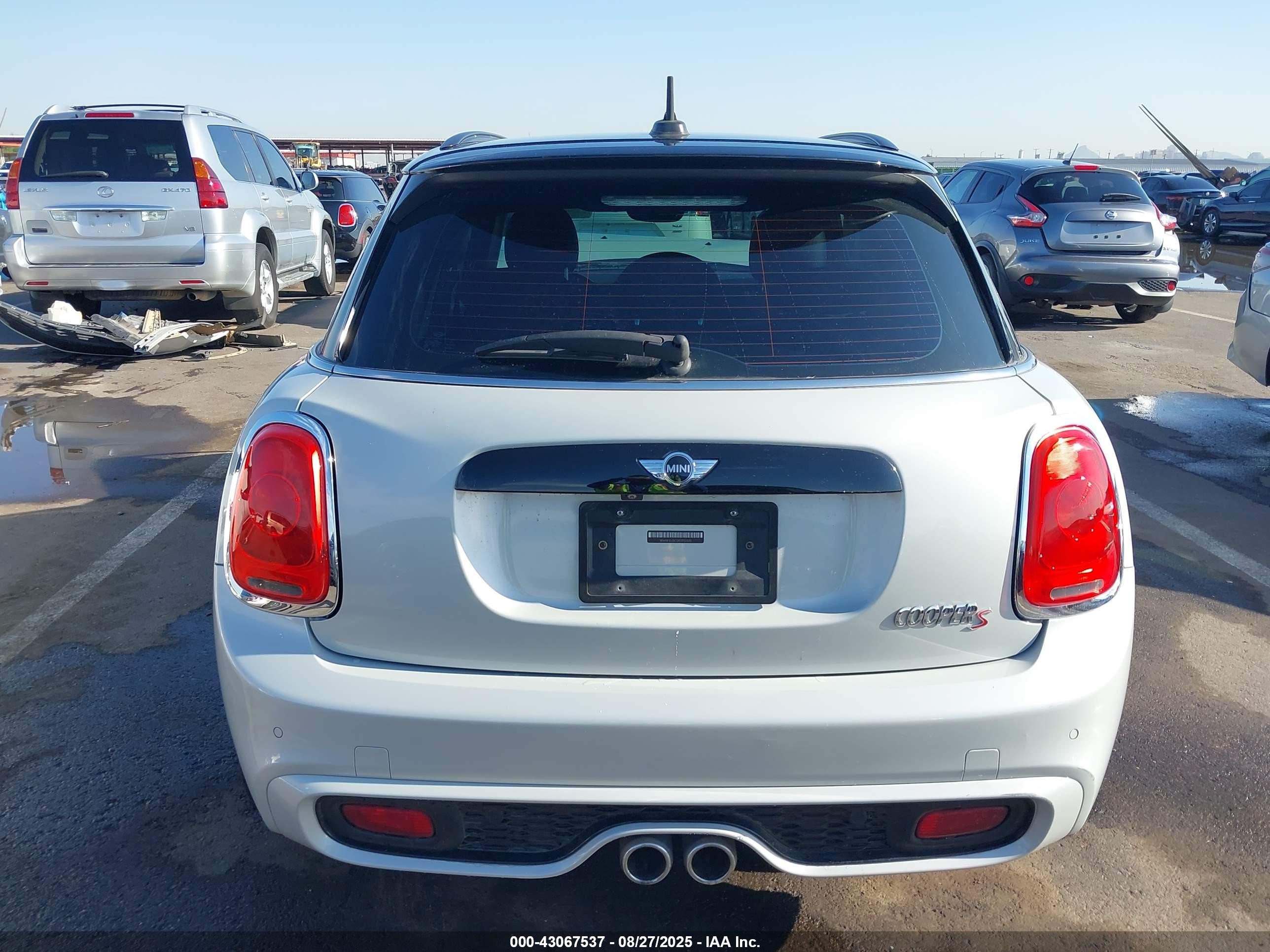 2018 Mini Hardtop Cooper S Серебряный vin: WMWXU3C59J2F51335