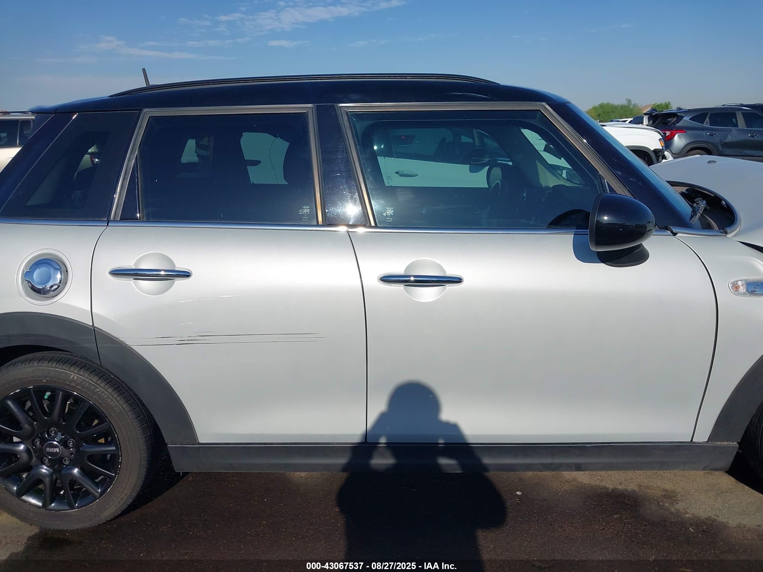 2018 Mini Hardtop Cooper S Серебряный vin: WMWXU3C59J2F51335