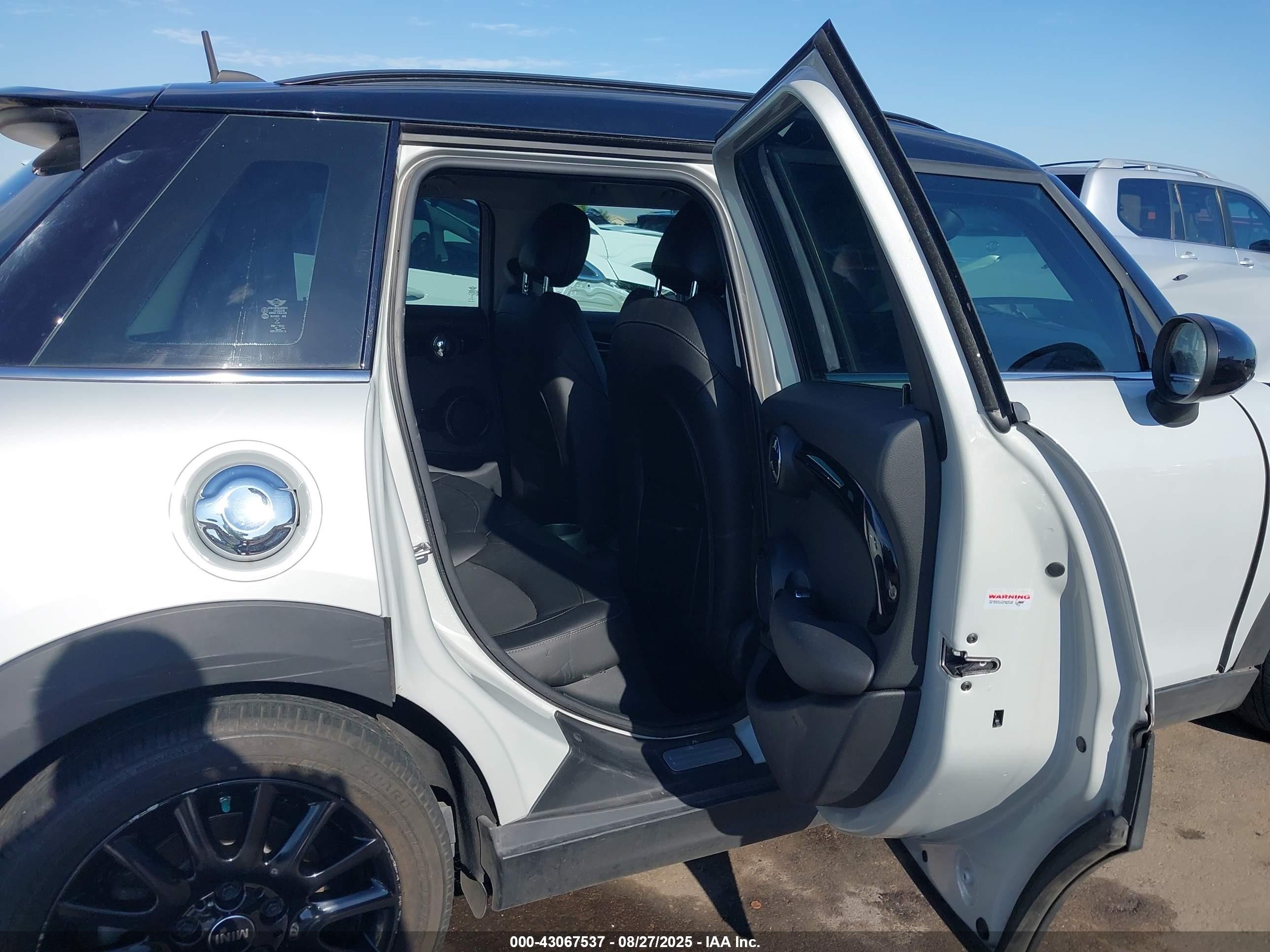 2018 Mini Hardtop Cooper S Серебряный vin: WMWXU3C59J2F51335