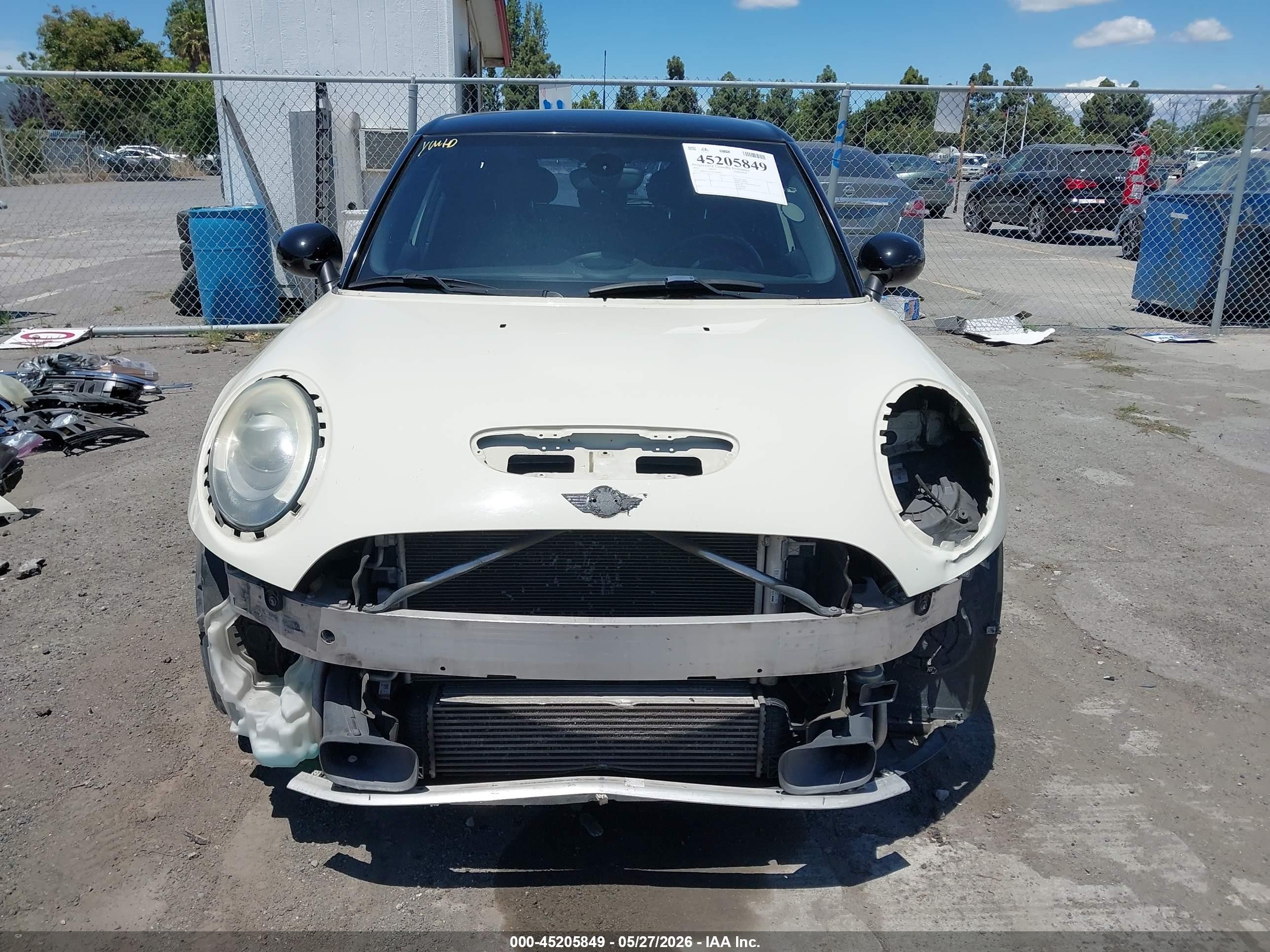 2015 Mini Hardtop Cooper S Cream vin: WMWXU3C5XF2B55857