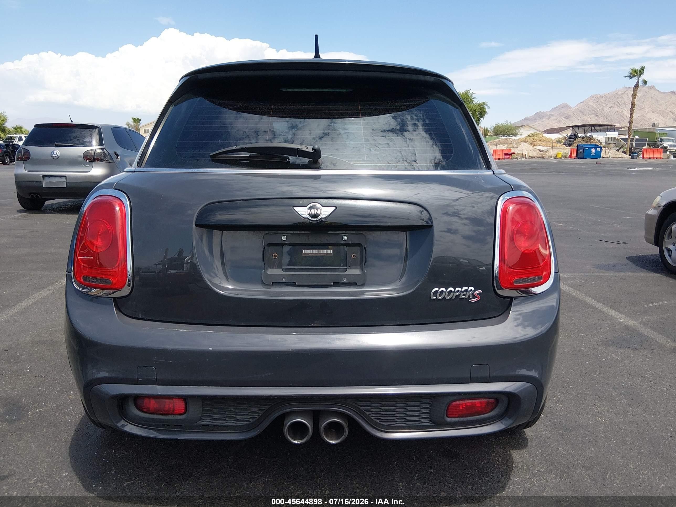2015 Mini Hardtop Cooper S Gray vin: WMWXU3C5XF2B65787