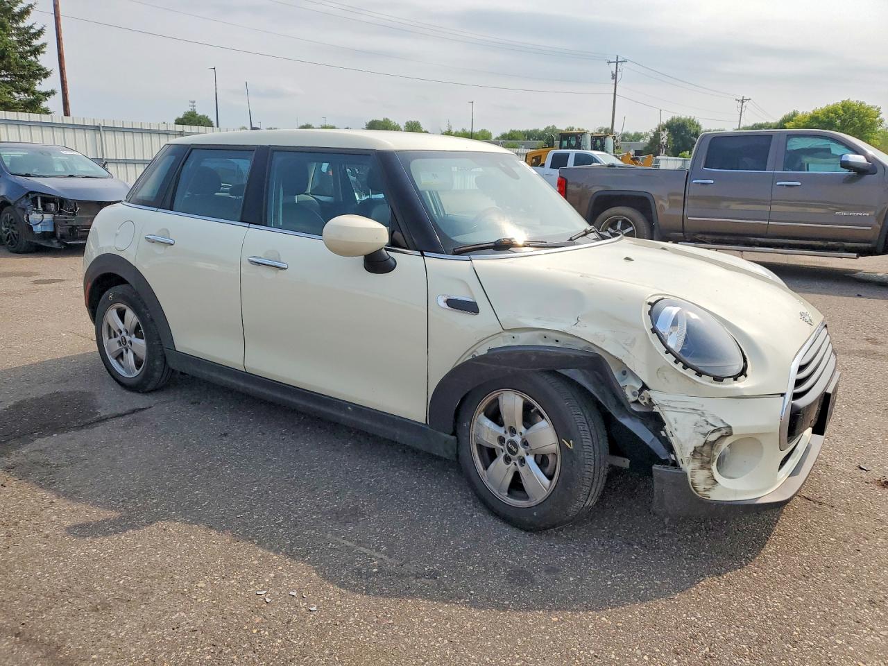 2021 Mini Cooper White vin: WMWXU7C01M2M98286