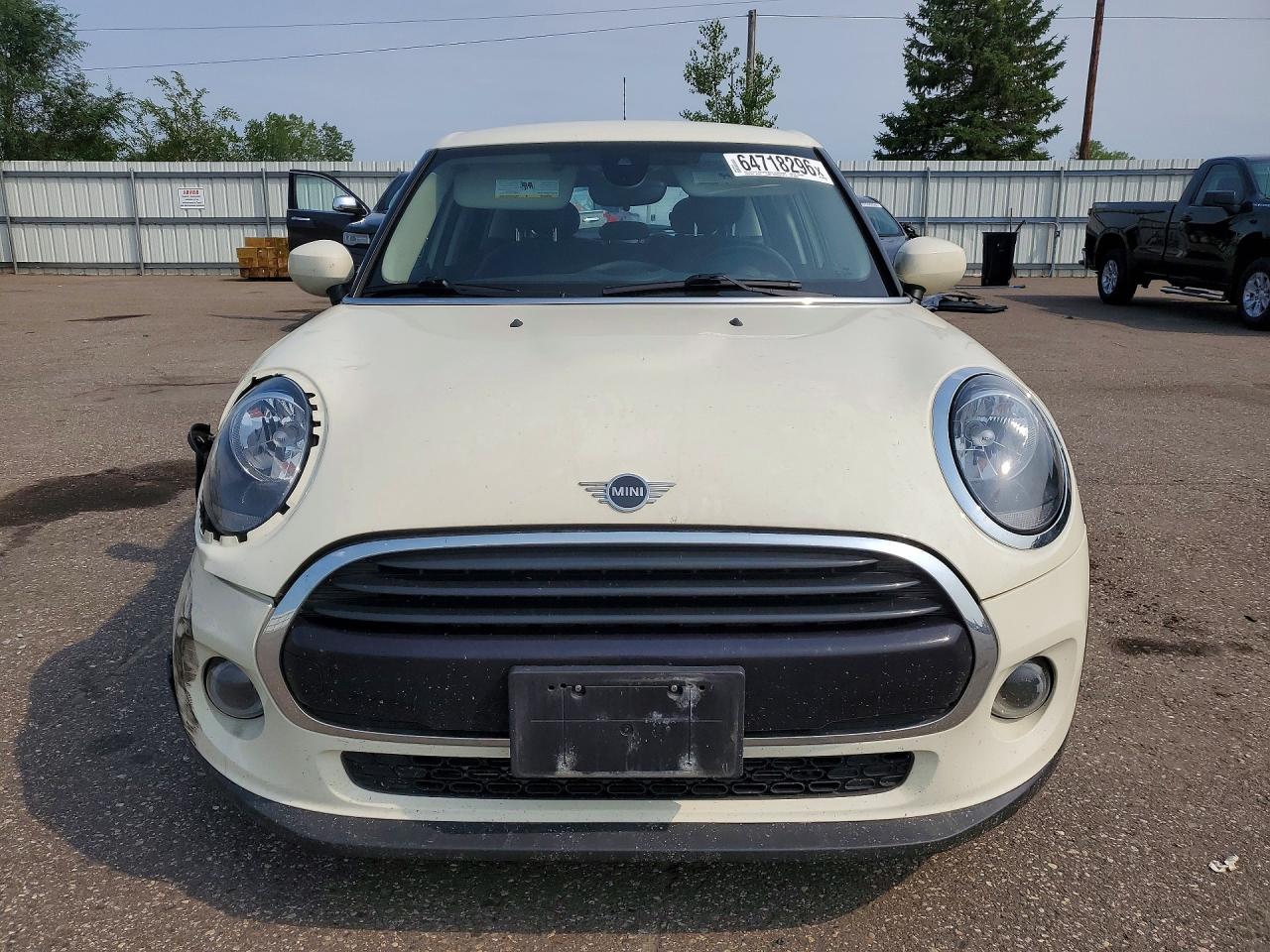 2021 Mini Cooper White vin: WMWXU7C01M2M98286