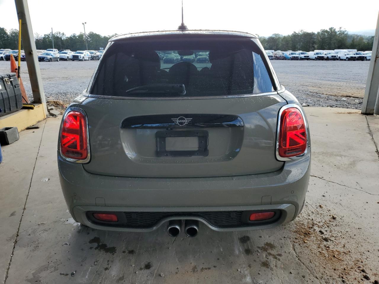 2021 Mini Cooper S Green vin: WMWXU9C01M2M93830