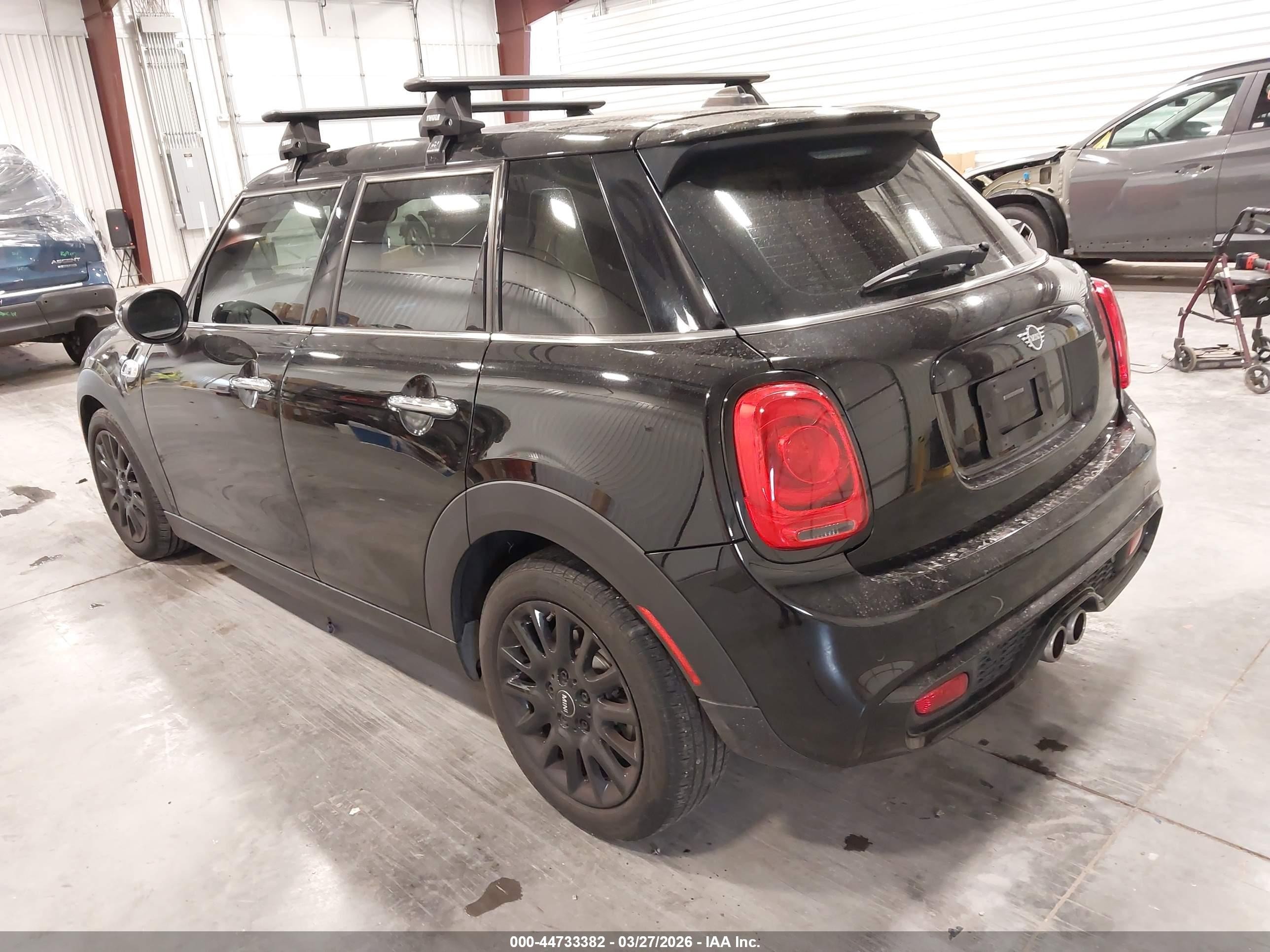 2020 Mini Hardtop Cooper S Black vin: WMWXU9C07L2L76364