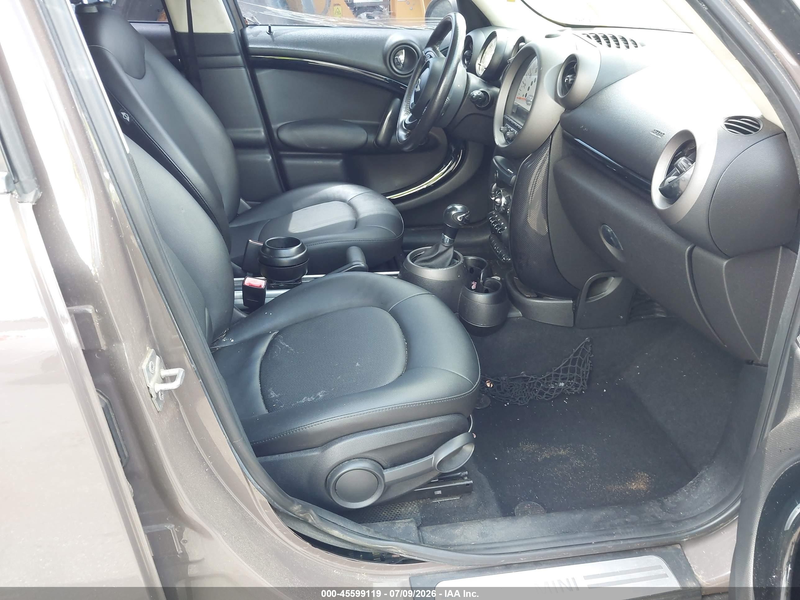 2012 Mini Cooper Countryman   Brown vin: WMWZB3C50CWM02836