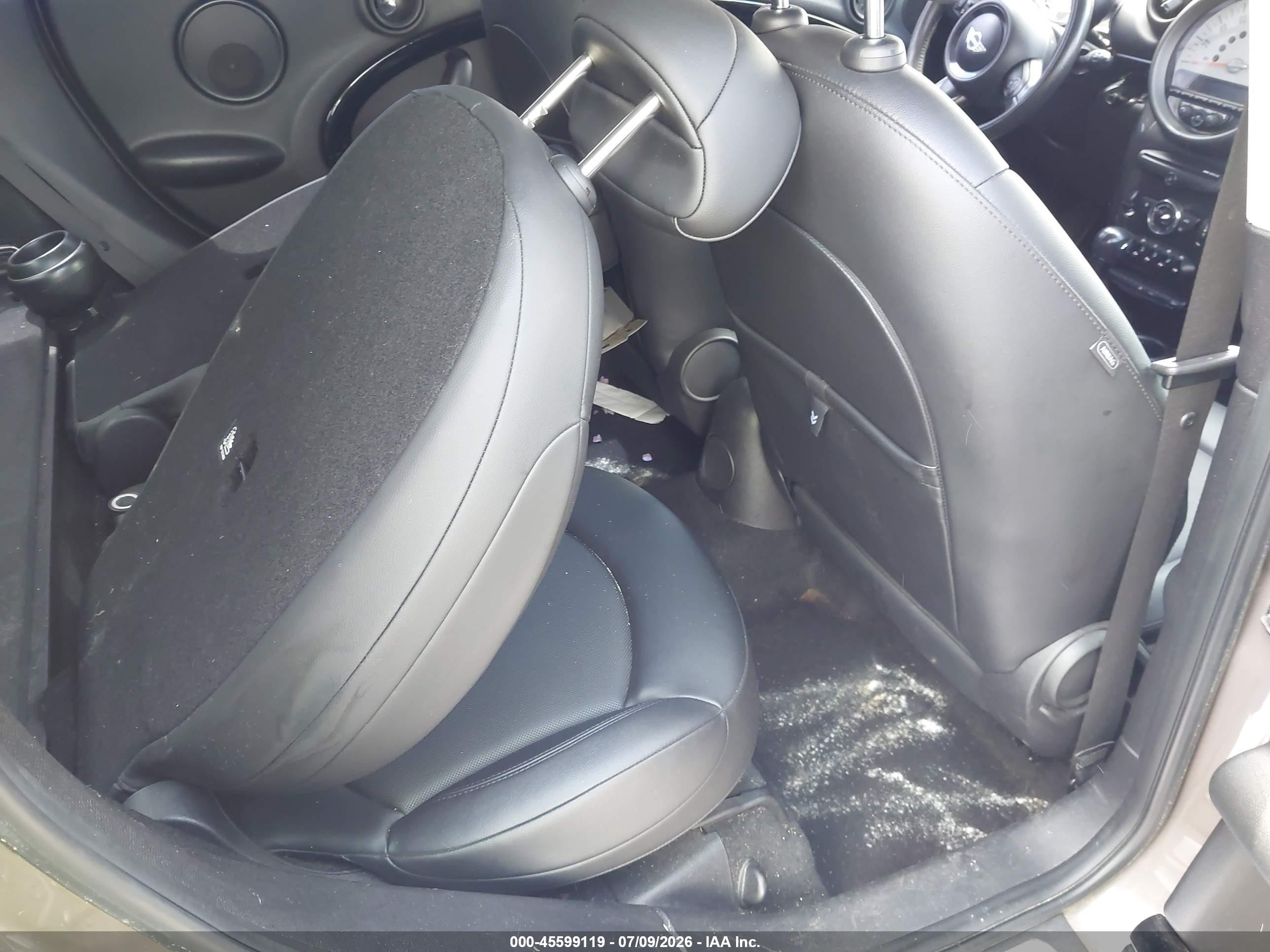 2012 Mini Cooper Countryman   Brown vin: WMWZB3C50CWM02836
