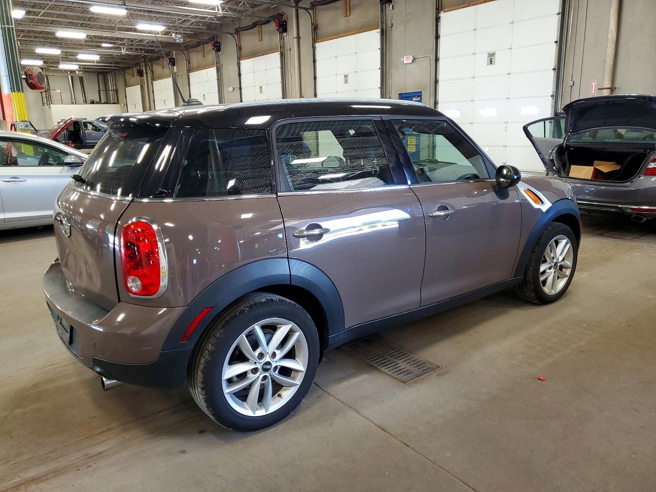 2012 Mini Cooper Brown vin: WMWZB3C50CWM03422