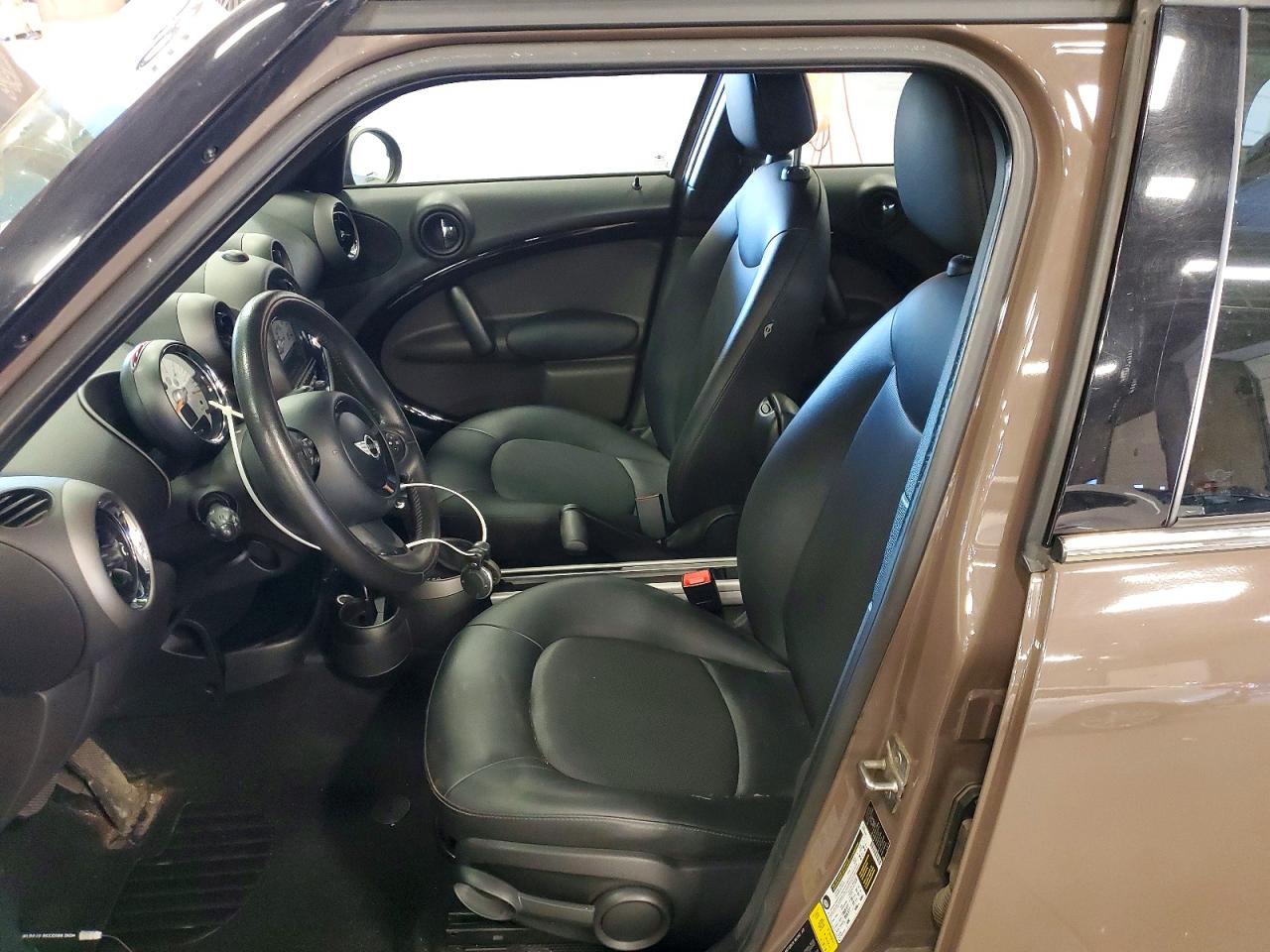 2012 Mini Cooper Brown vin: WMWZB3C50CWM03422