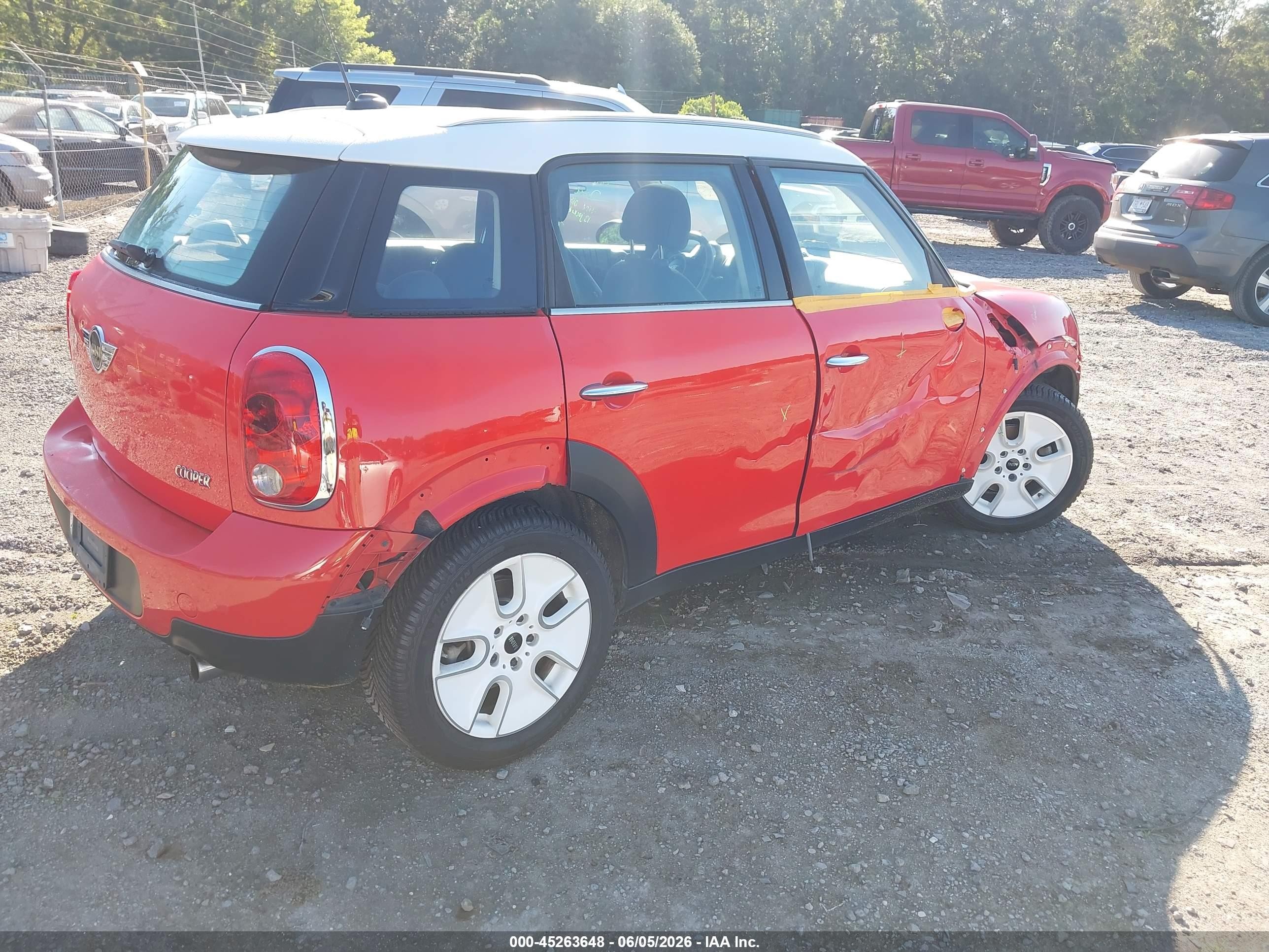 2012 Mini Cooper Countryman   Red vin: WMWZB3C50CWM04487