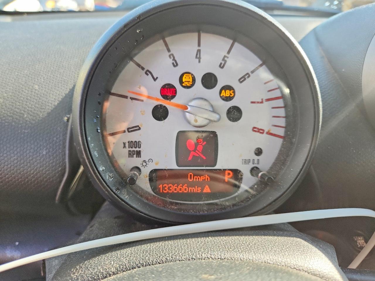 2012 Mini Cooper Countryman White vin: WMWZB3C50CWM06983