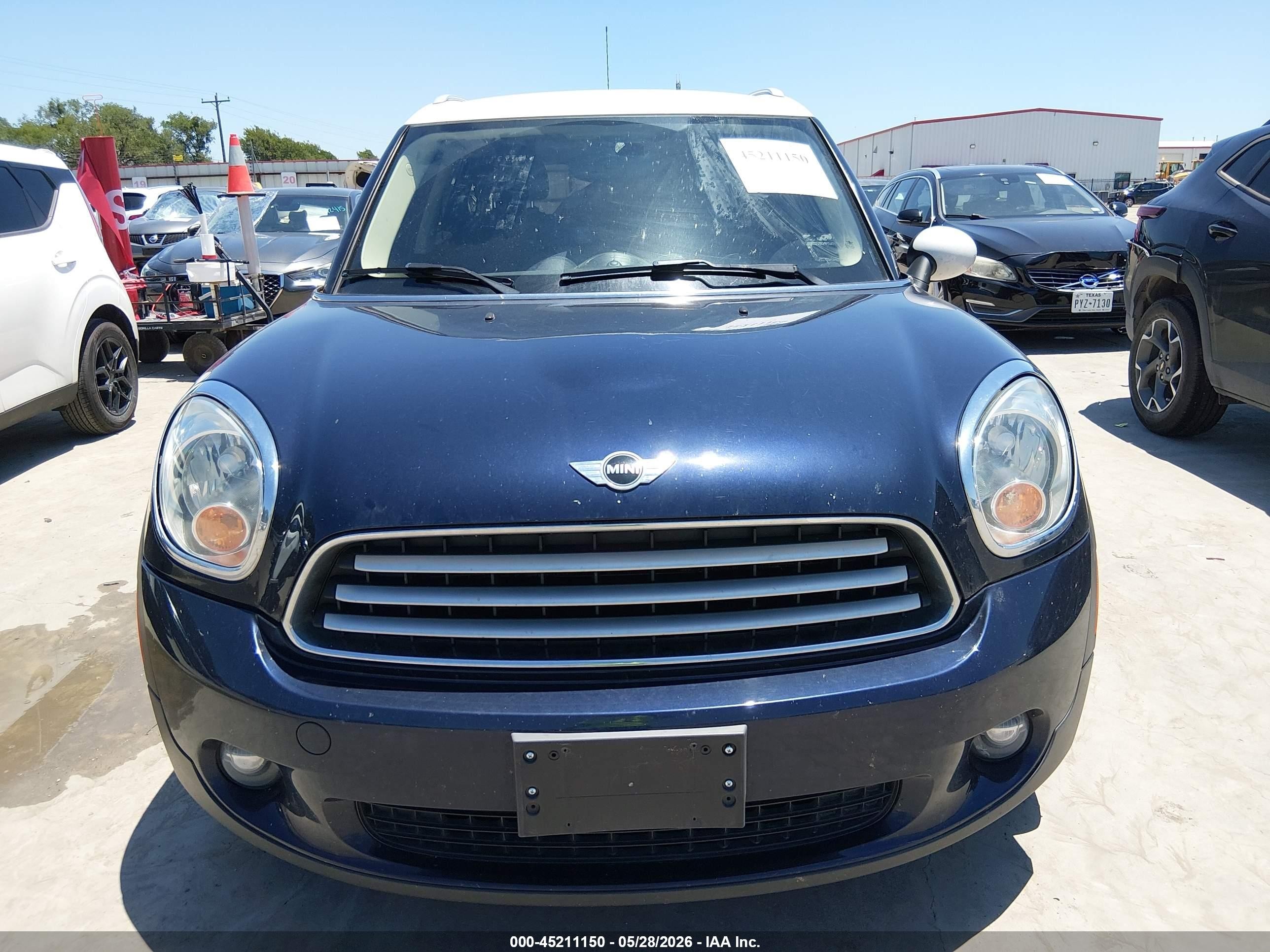 2014 Mini Countryman Cooper Dark Blue vin: WMWZB3C50EWR38334