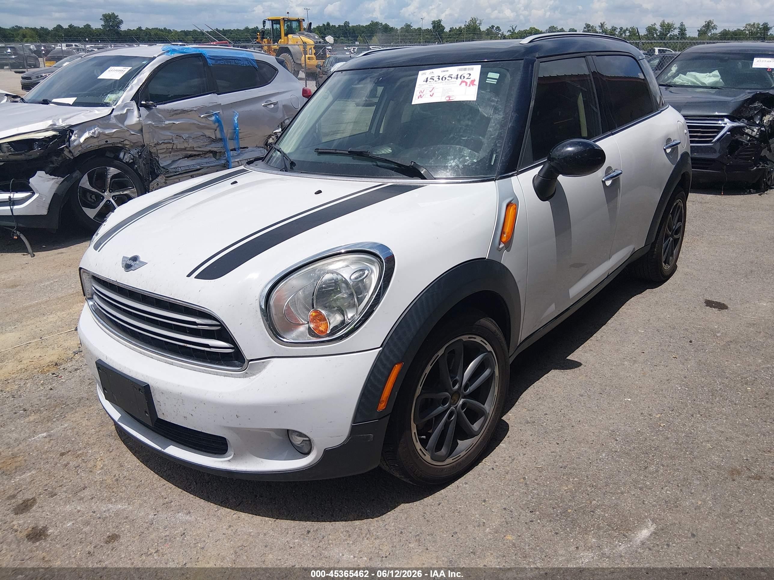 2015 Mini Countryman Cooper Белый vin: WMWZB3C50FWR46340