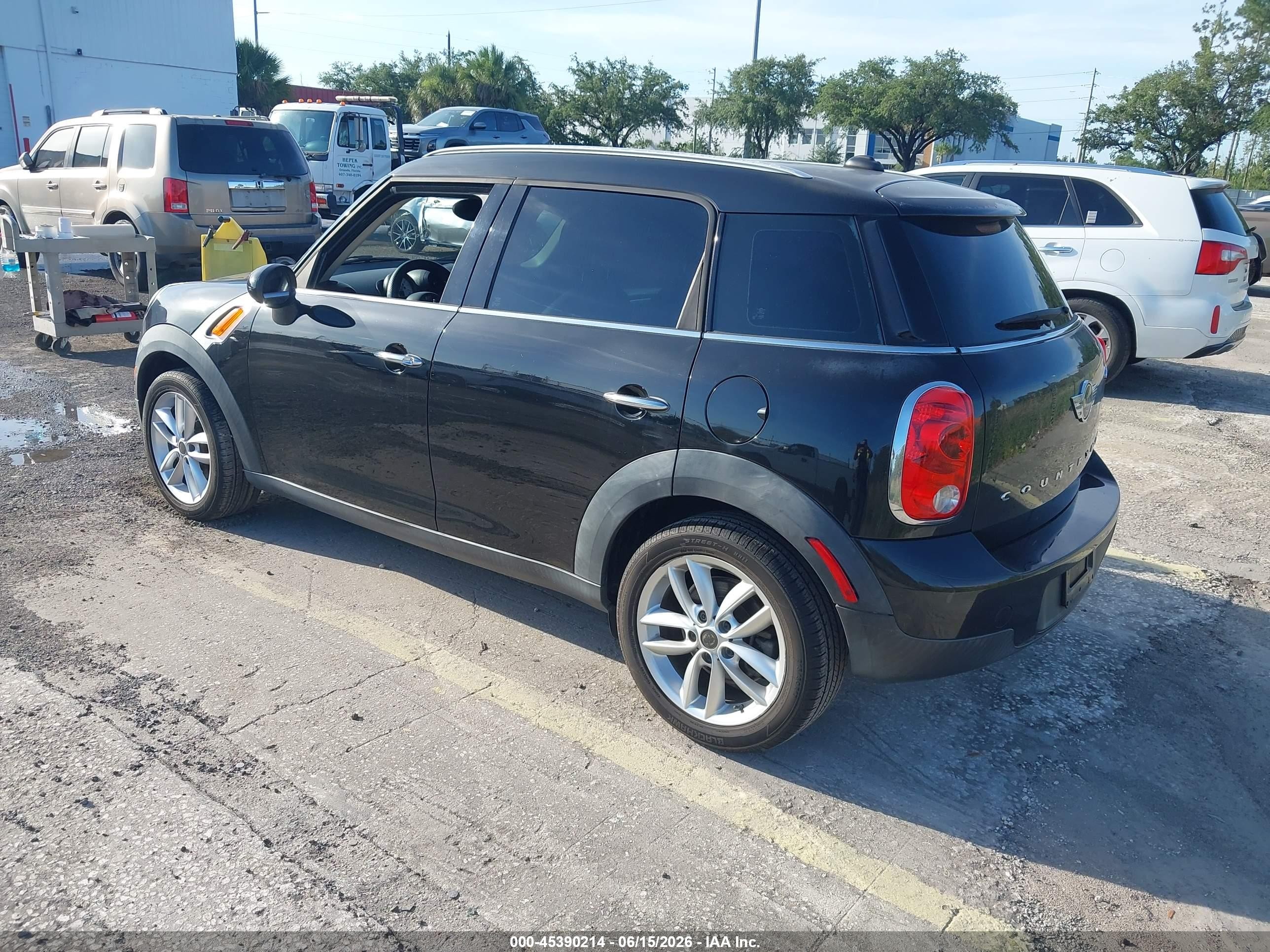 2014 Mini Countryman Cooper Black vin: WMWZB3C51EWR37516