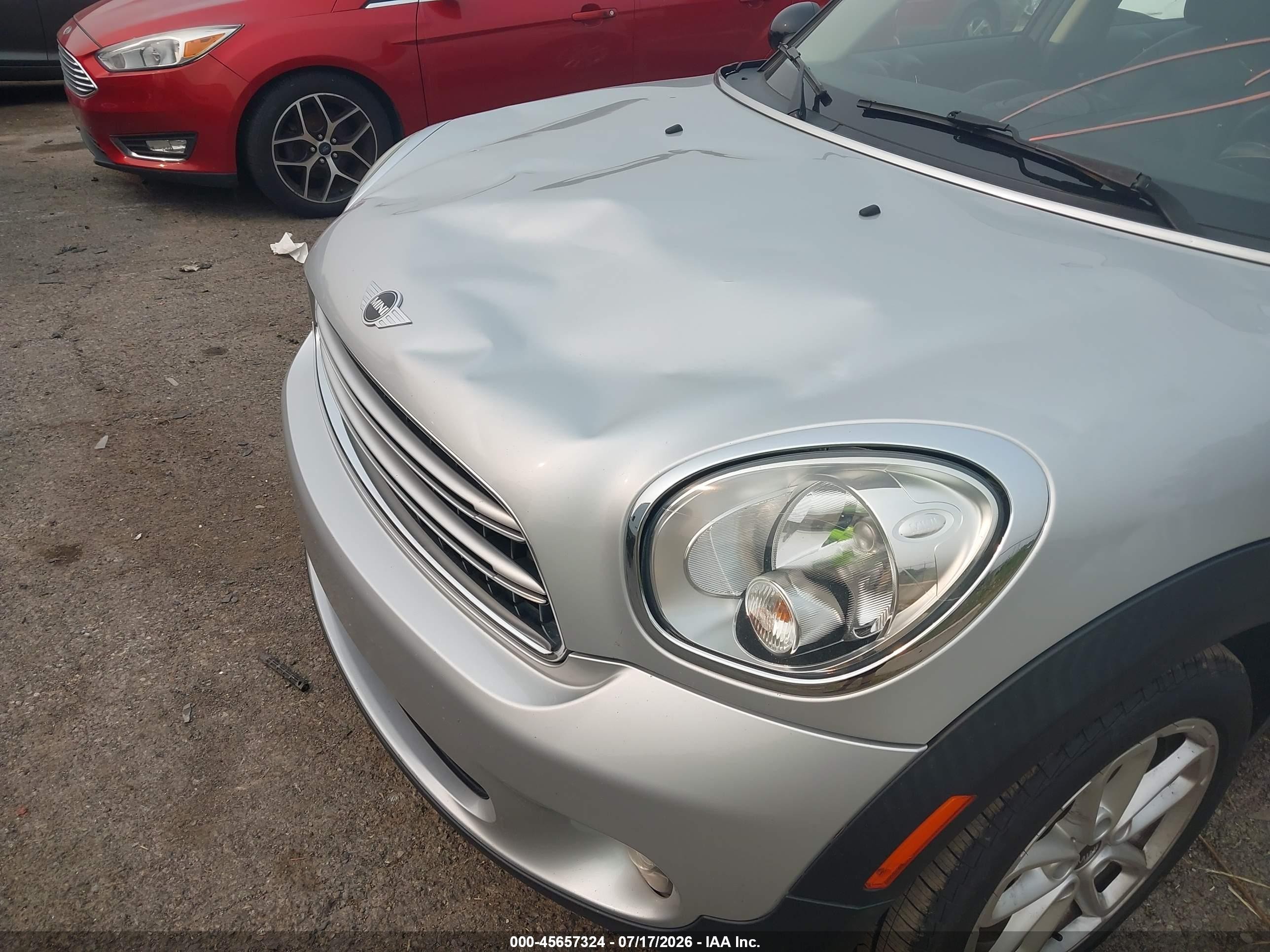 2015 Mini Countryman Cooper Silver vin: WMWZB3C51FWR46234