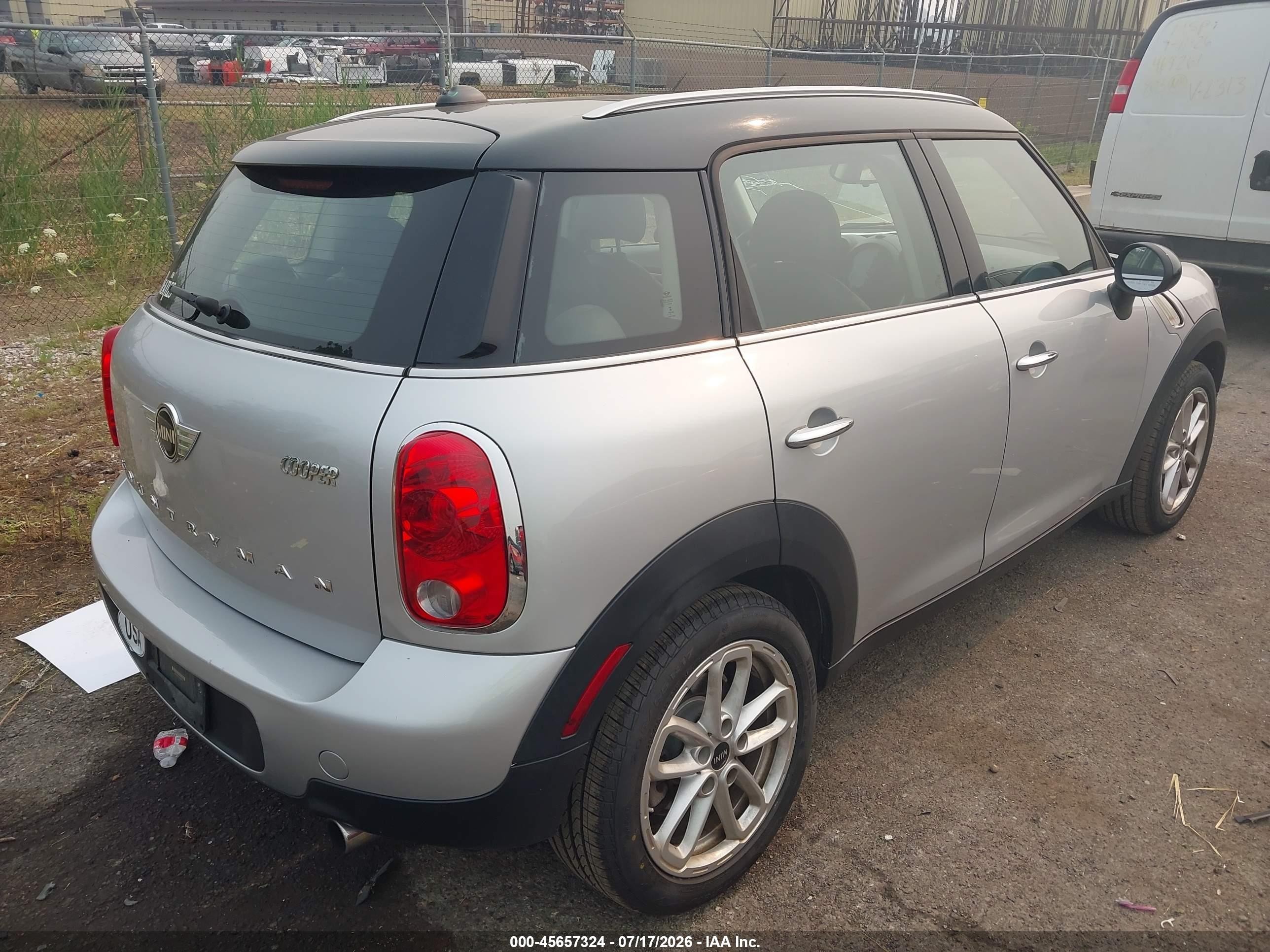 2015 Mini Countryman Cooper Silver vin: WMWZB3C51FWR46234