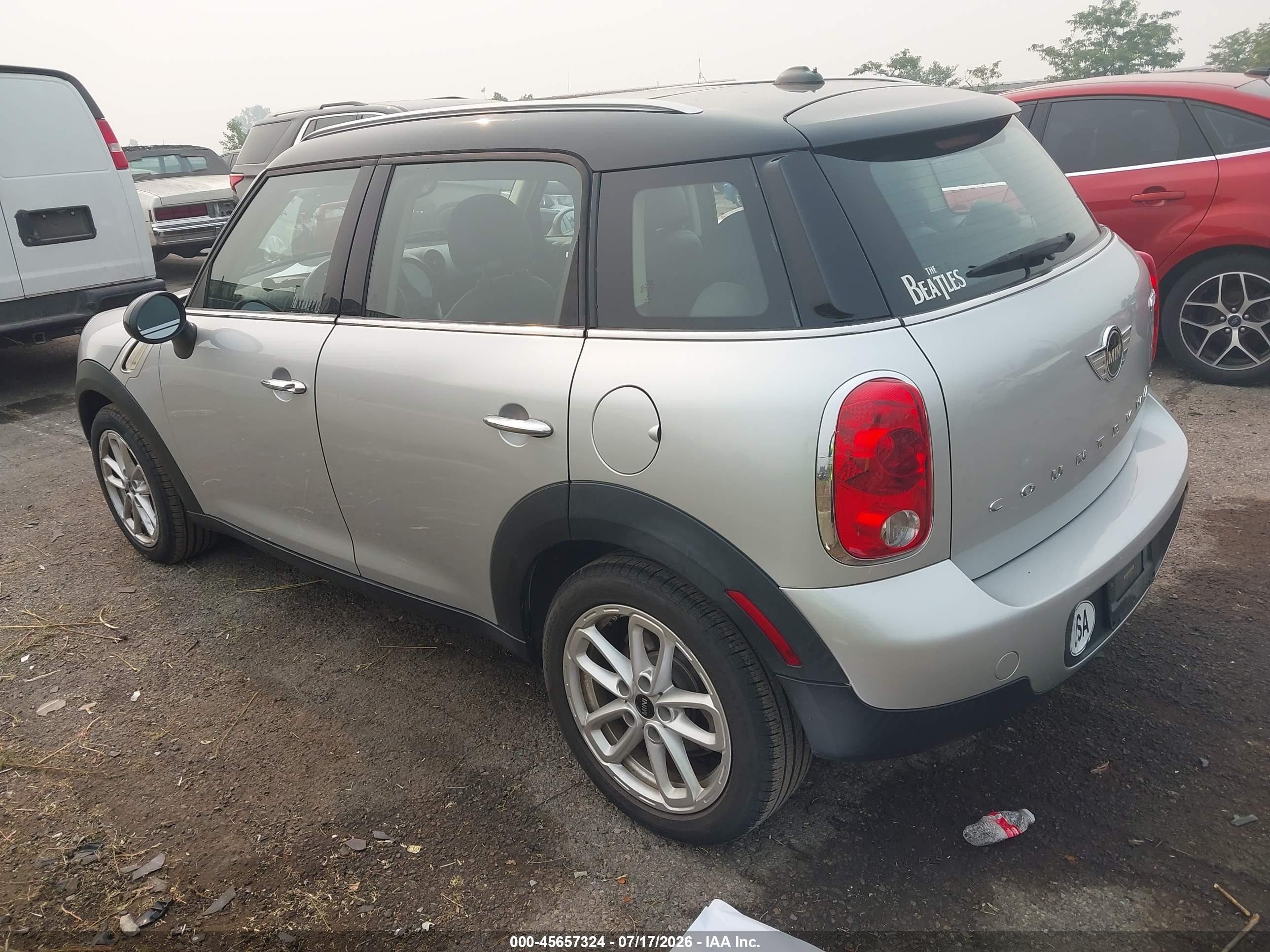 2015 Mini Countryman Cooper Silver vin: WMWZB3C51FWR46234