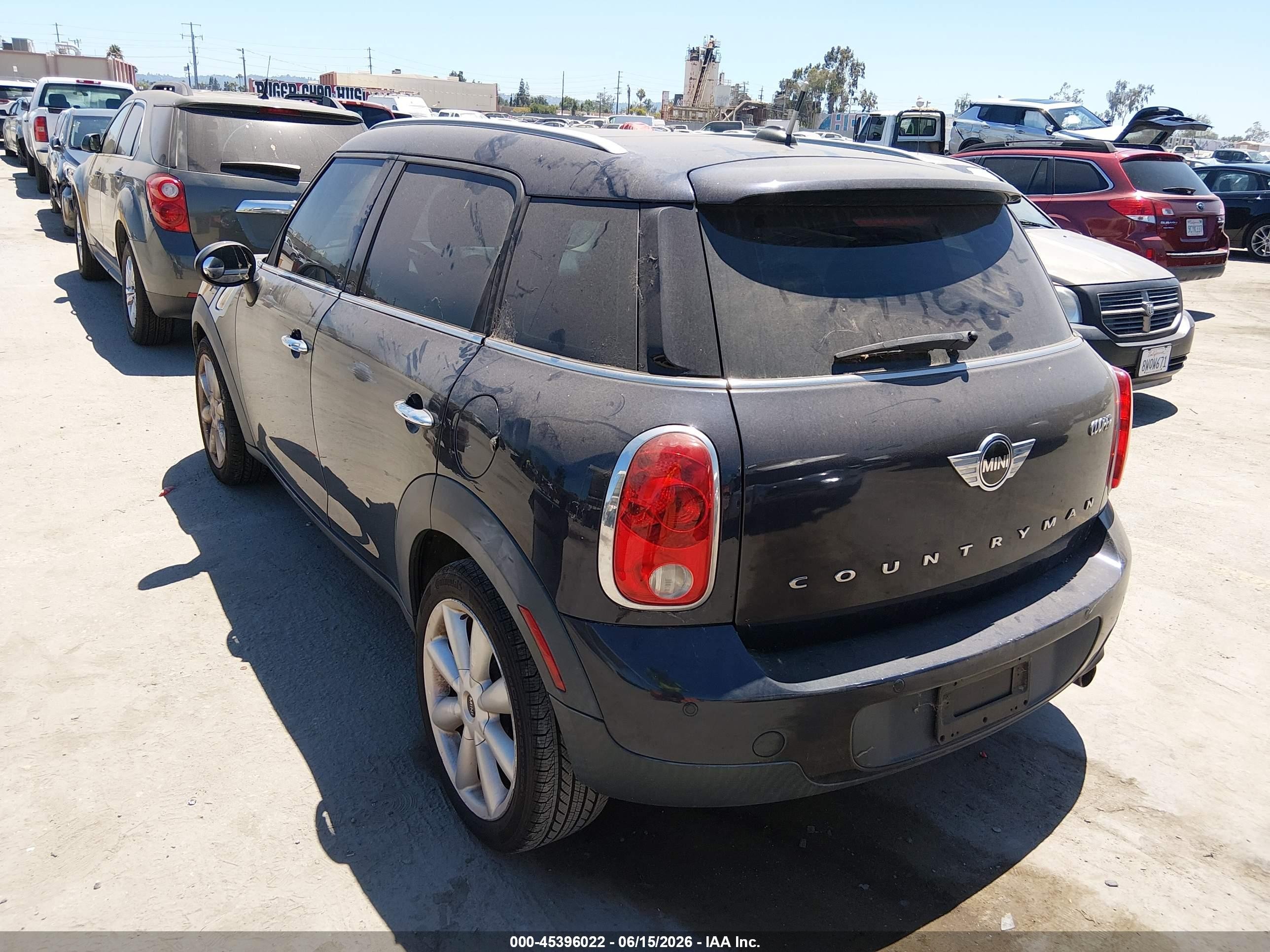 2015 Mini Countryman Cooper Navy vin: WMWZB3C51FWR46475