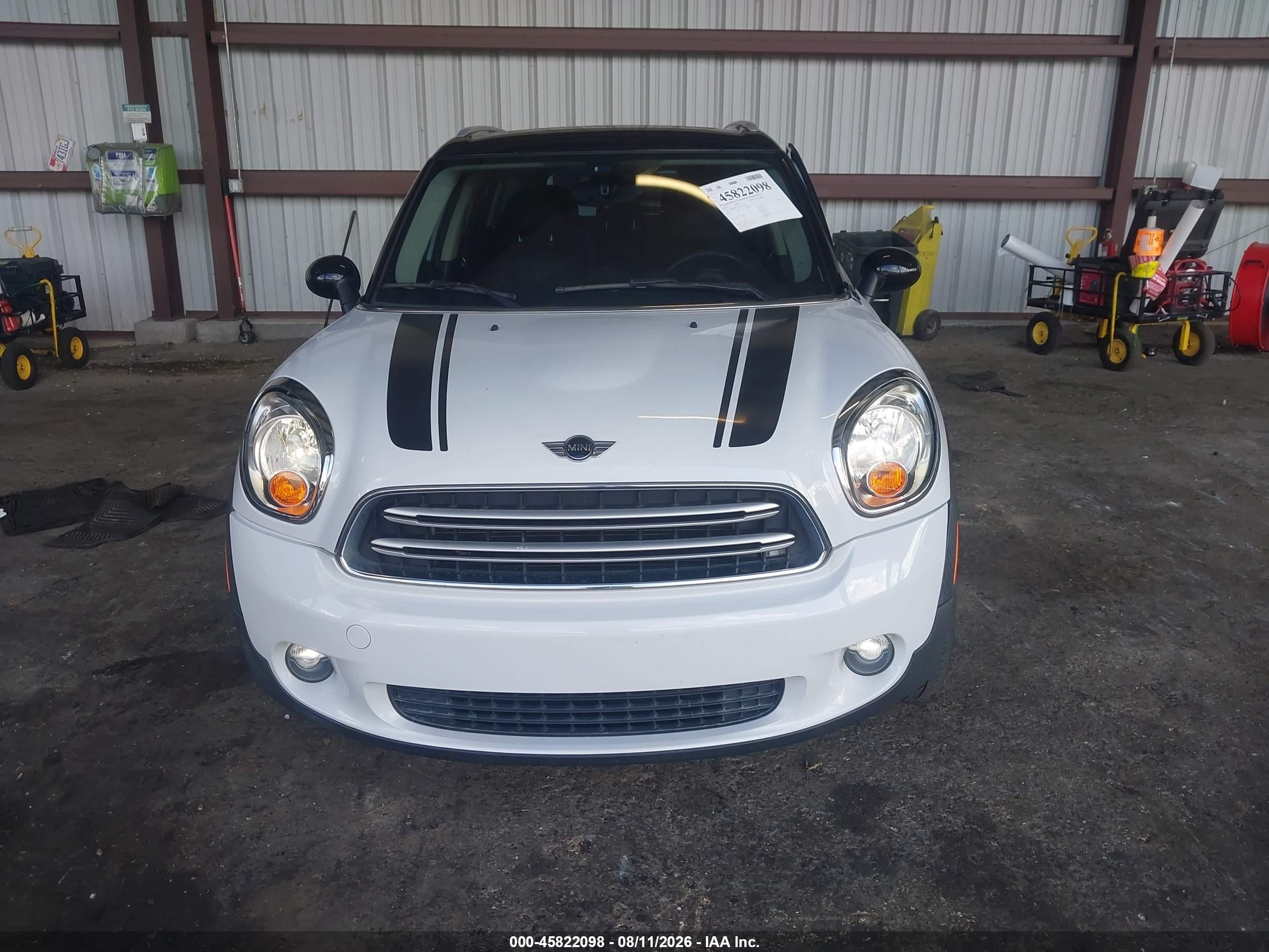 2016 Mini Countryman Cooper White vin: WMWZB3C51GWR49538