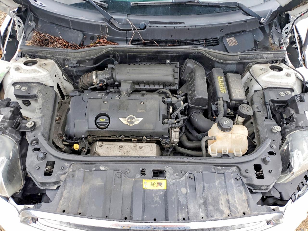 2012 Mini Cooper Countryman White vin: WMWZB3C52CWM03017