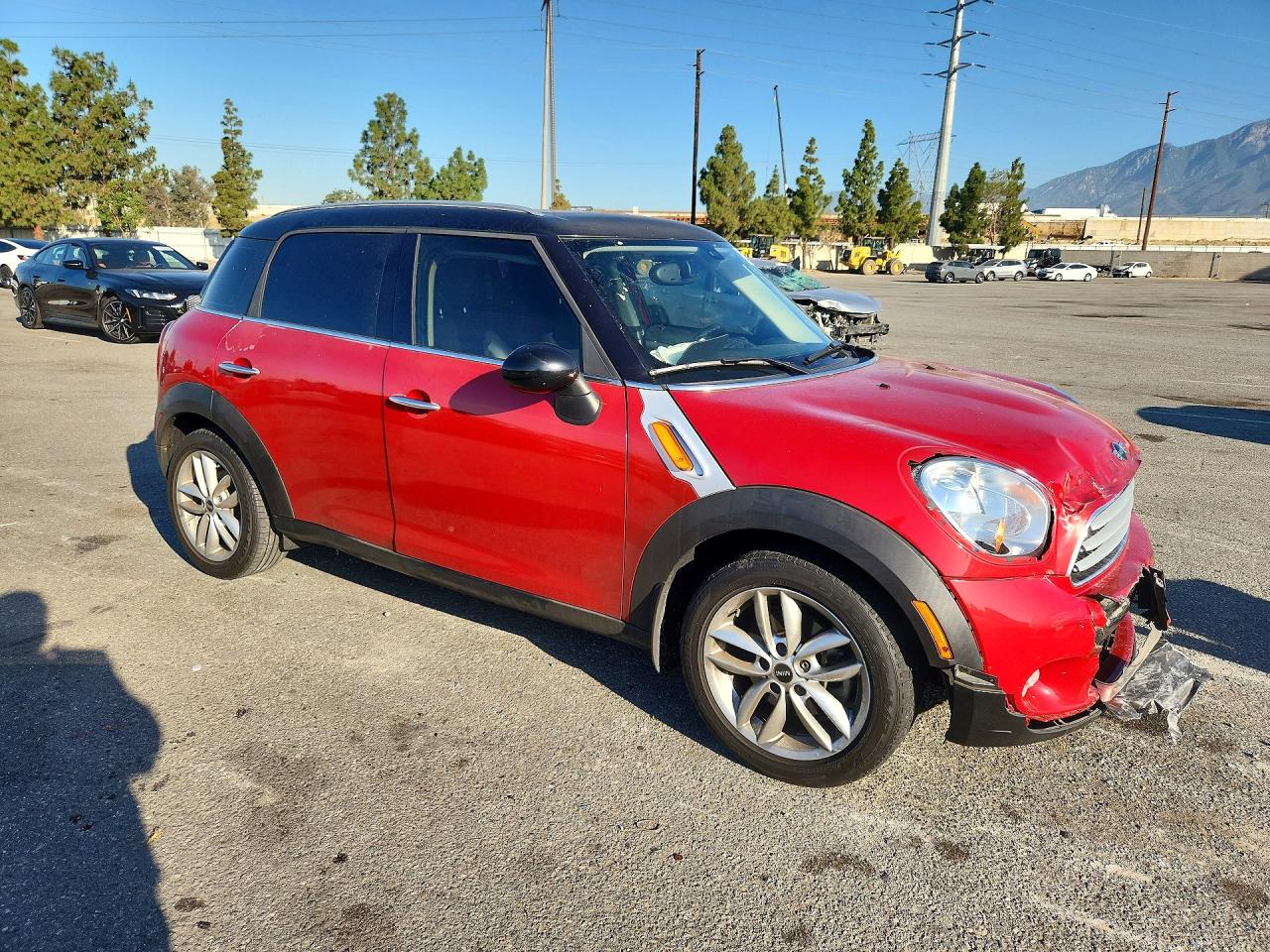 2013 Mini Cooper Countryman Red vin: WMWZB3C52DWM31112
