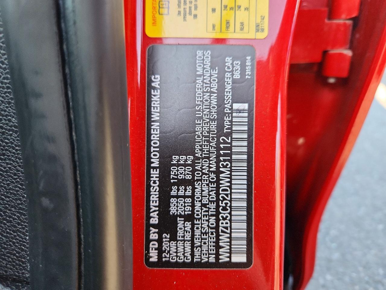 2013 Mini Cooper Countryman Red vin: WMWZB3C52DWM31112