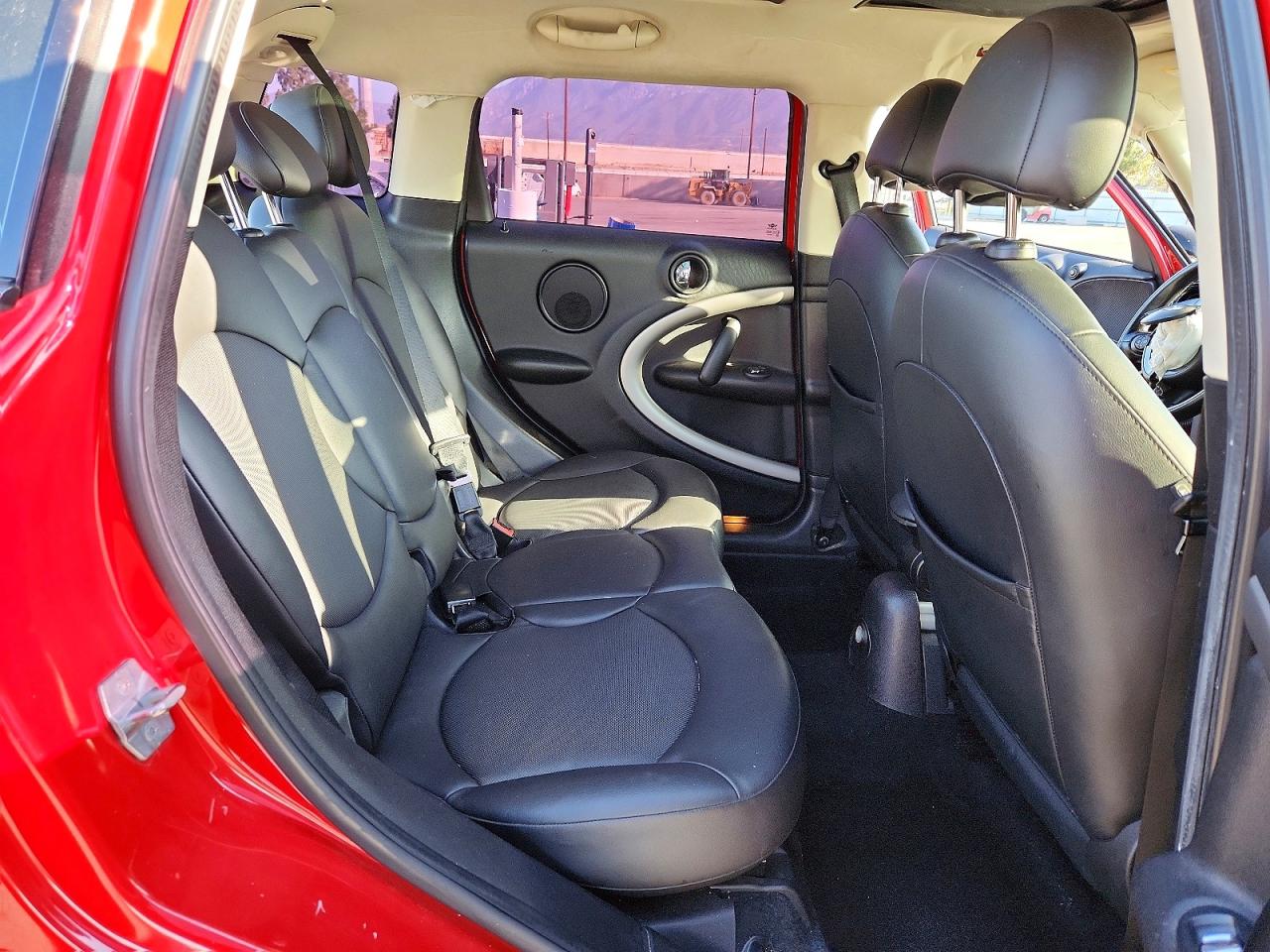 2013 Mini Cooper Countryman Red vin: WMWZB3C52DWM31112