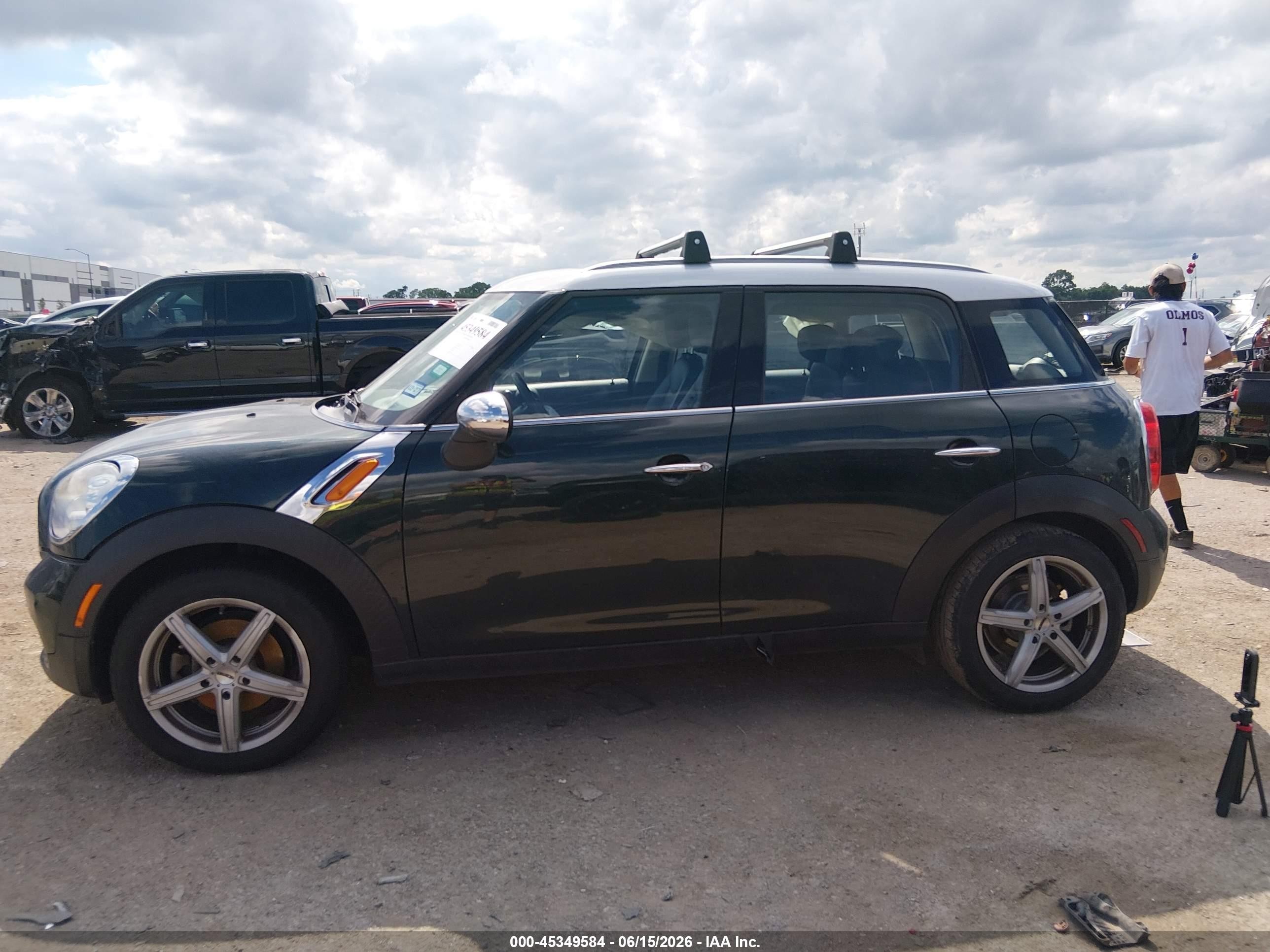 2014 Mini Countryman Cooper Green vin: WMWZB3C52EWR36584