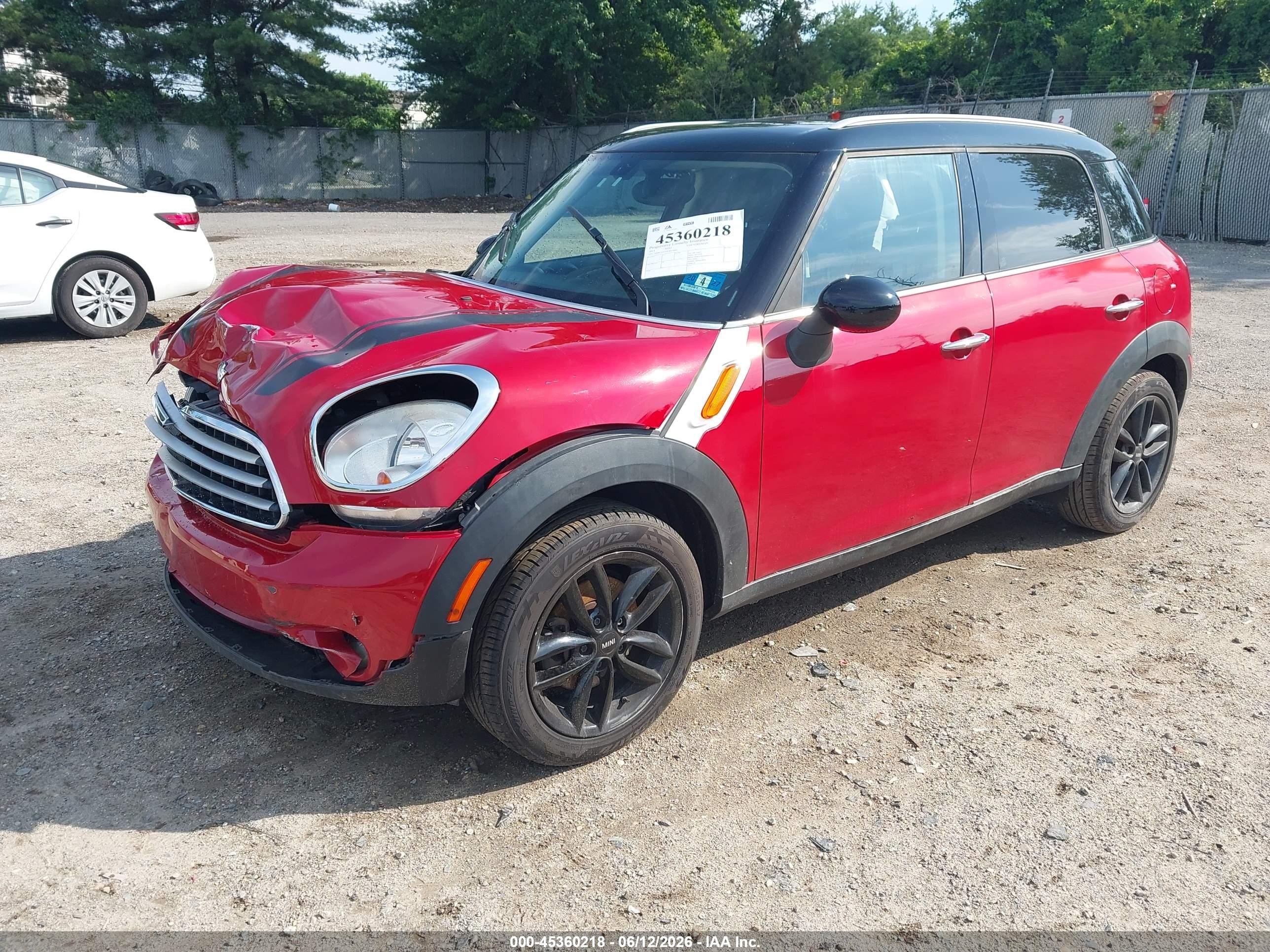 2014 Mini Countryman Cooper Red vin: WMWZB3C52EWR39064