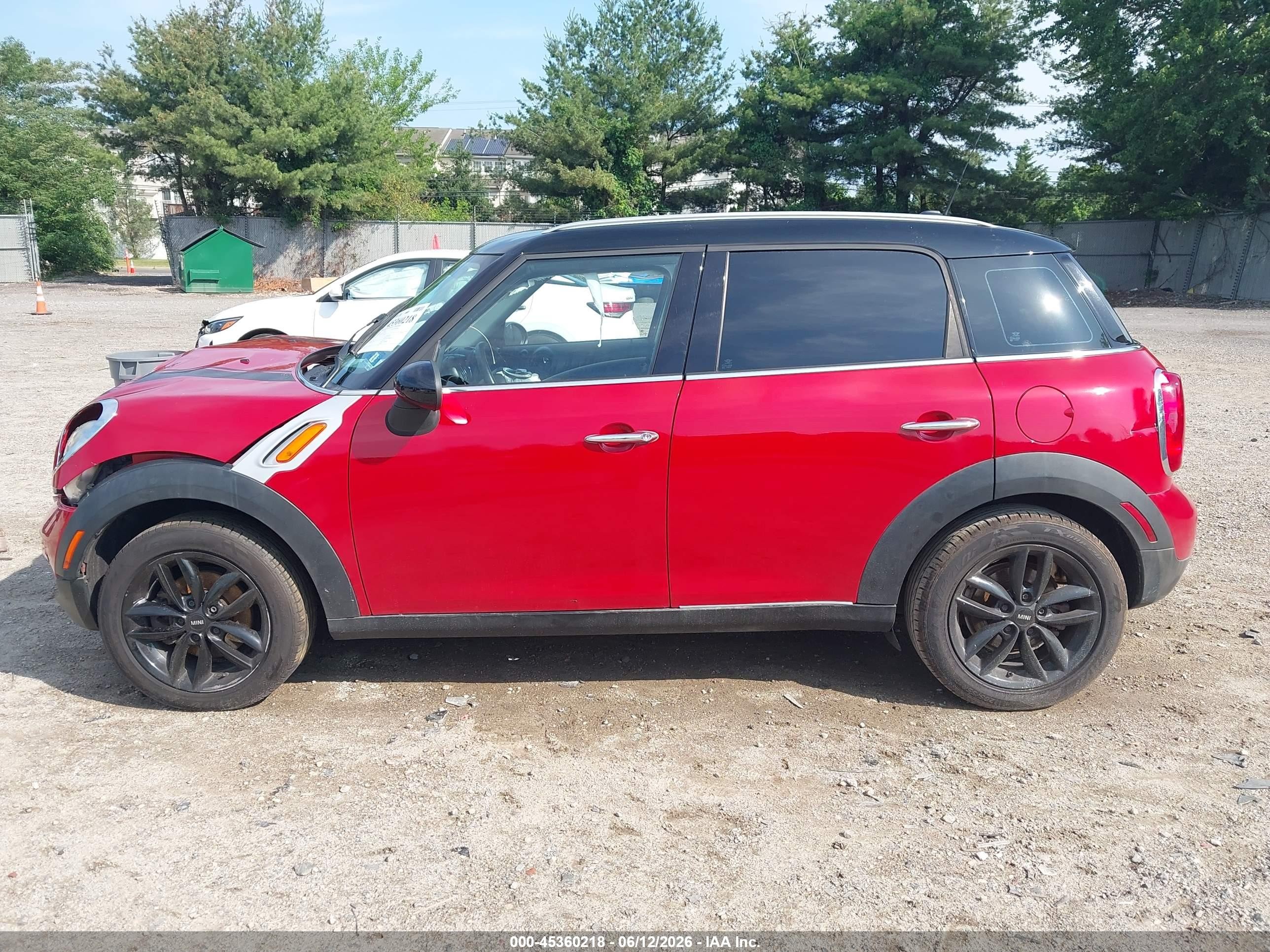 2014 Mini Countryman Cooper Red vin: WMWZB3C52EWR39064