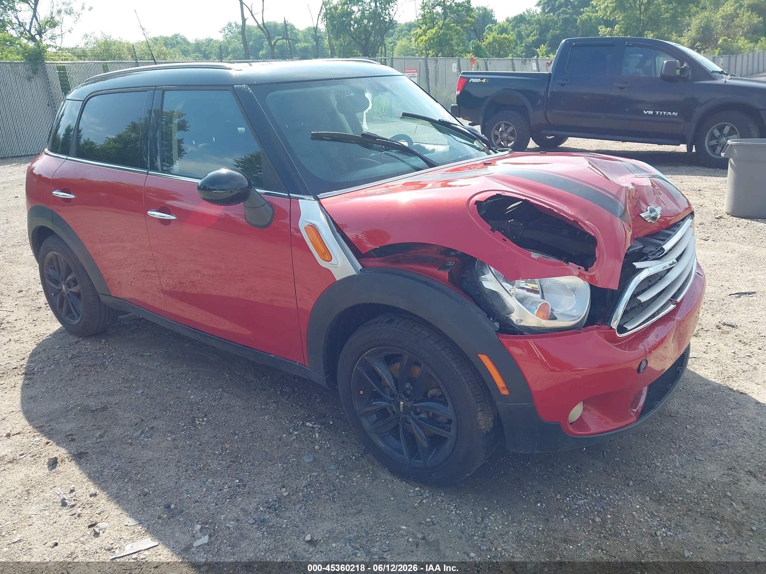 2014 Mini Countryman Cooper Red vin: WMWZB3C52EWR39064