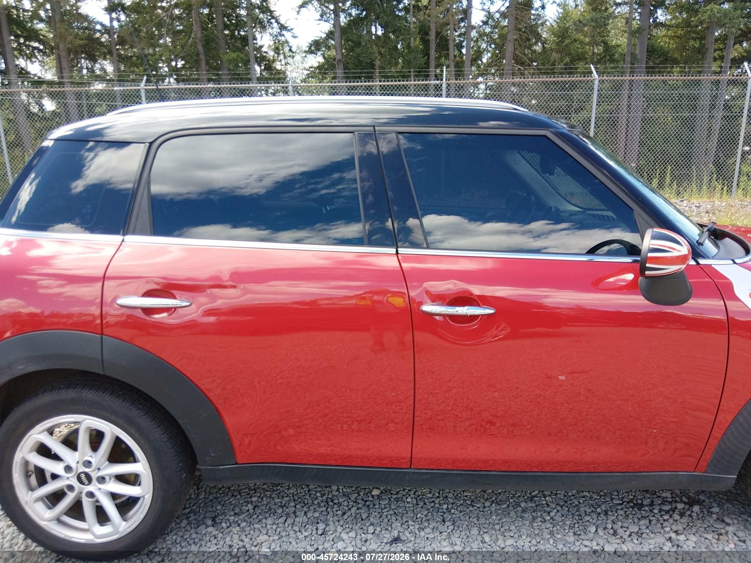 2015 Mini Countryman Cooper Красный vin: WMWZB3C52FWR44959