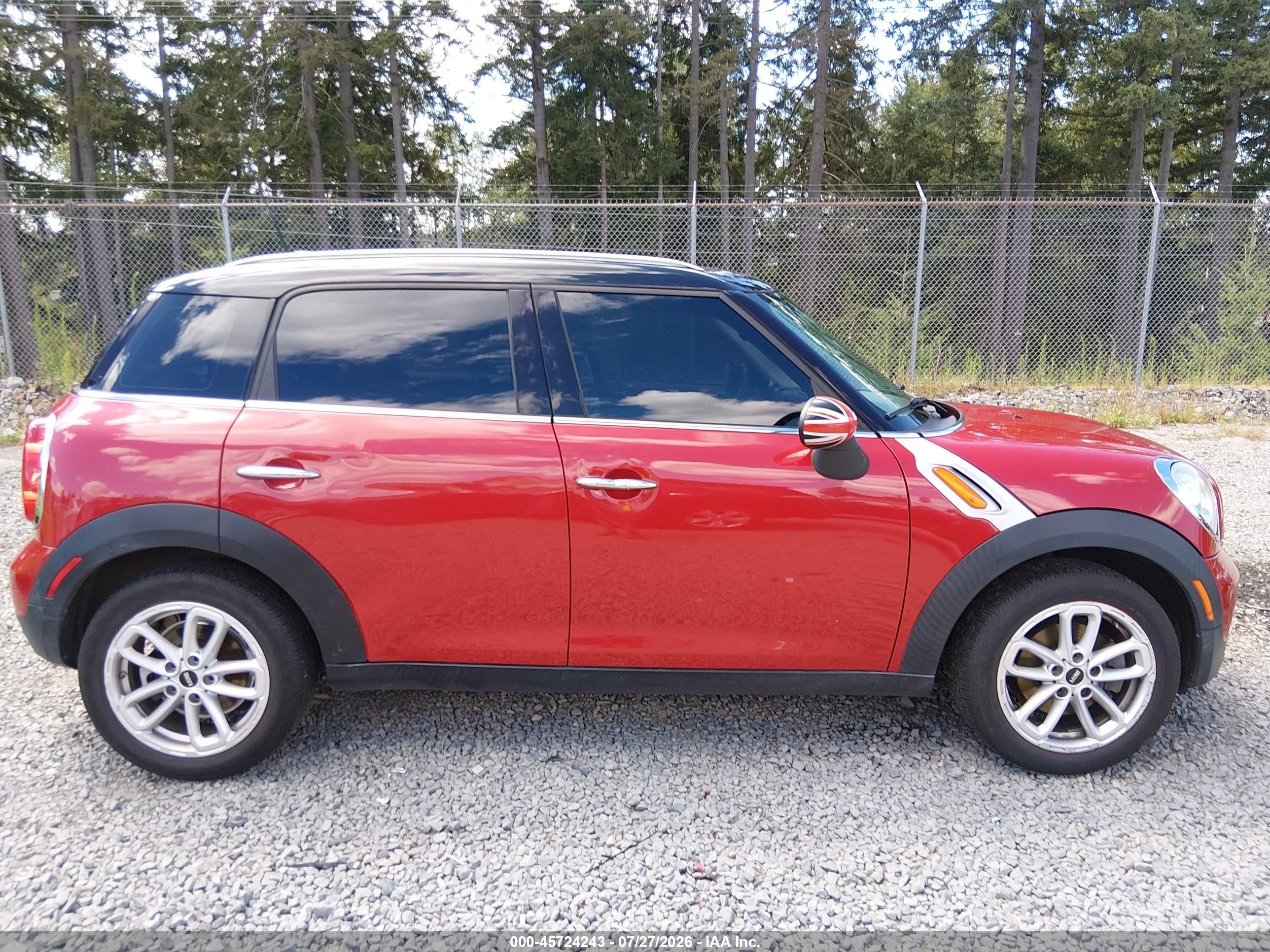 2015 Mini Countryman Cooper Красный vin: WMWZB3C52FWR44959