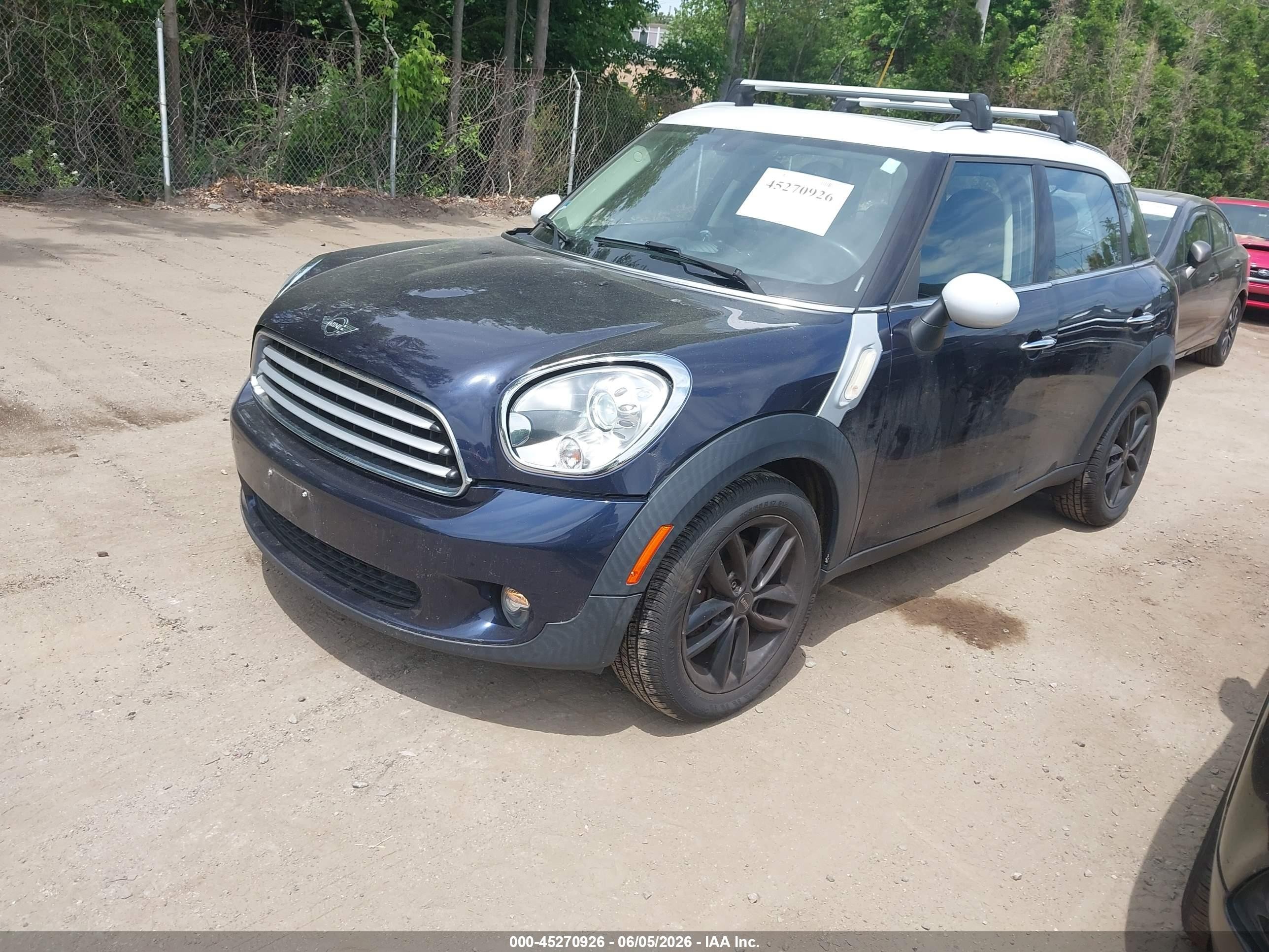 2013 Mini Countryman Cooper Blue vin: WMWZB3C53DWR35832