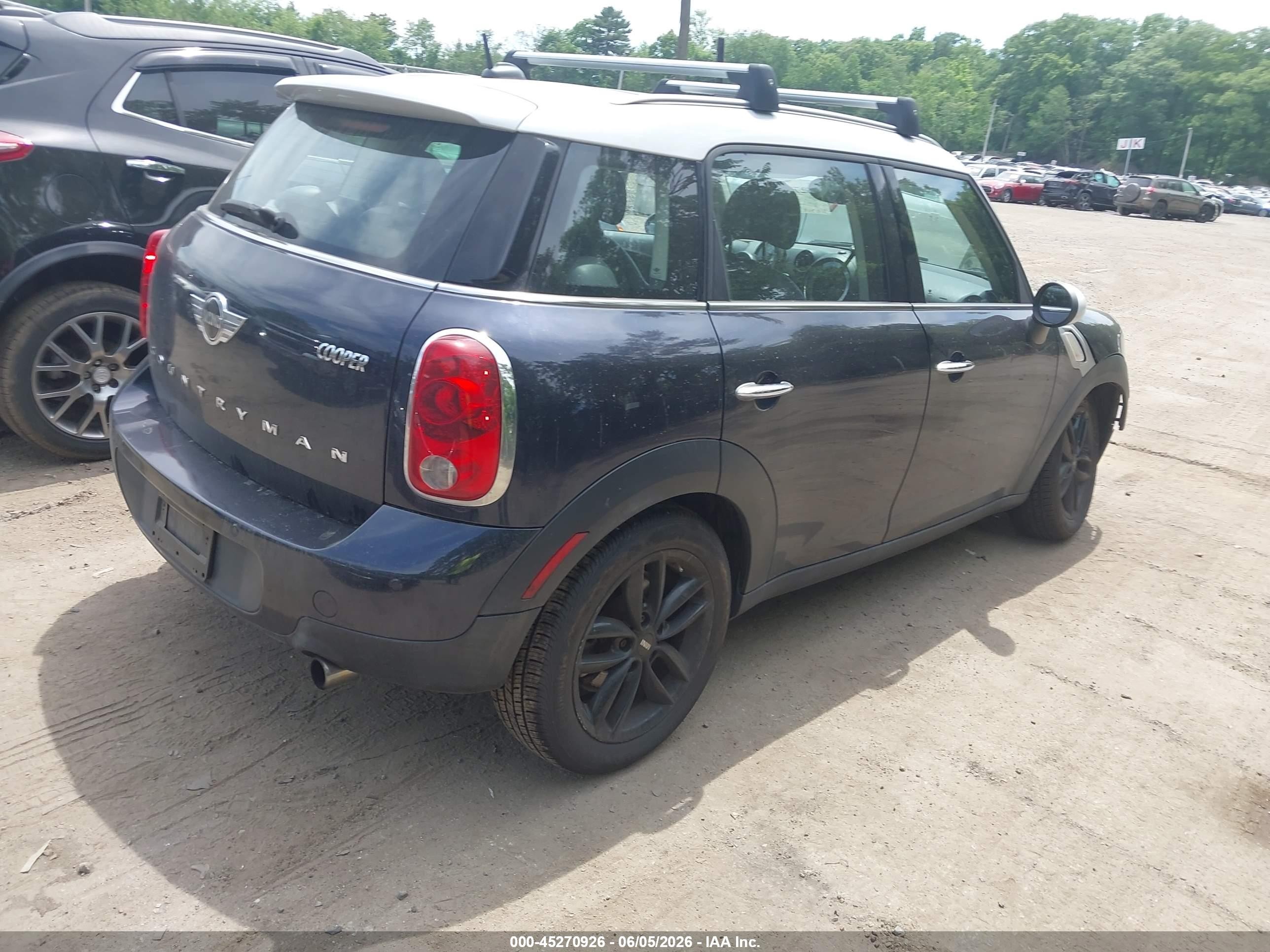 2013 Mini Countryman Cooper Blue vin: WMWZB3C53DWR35832