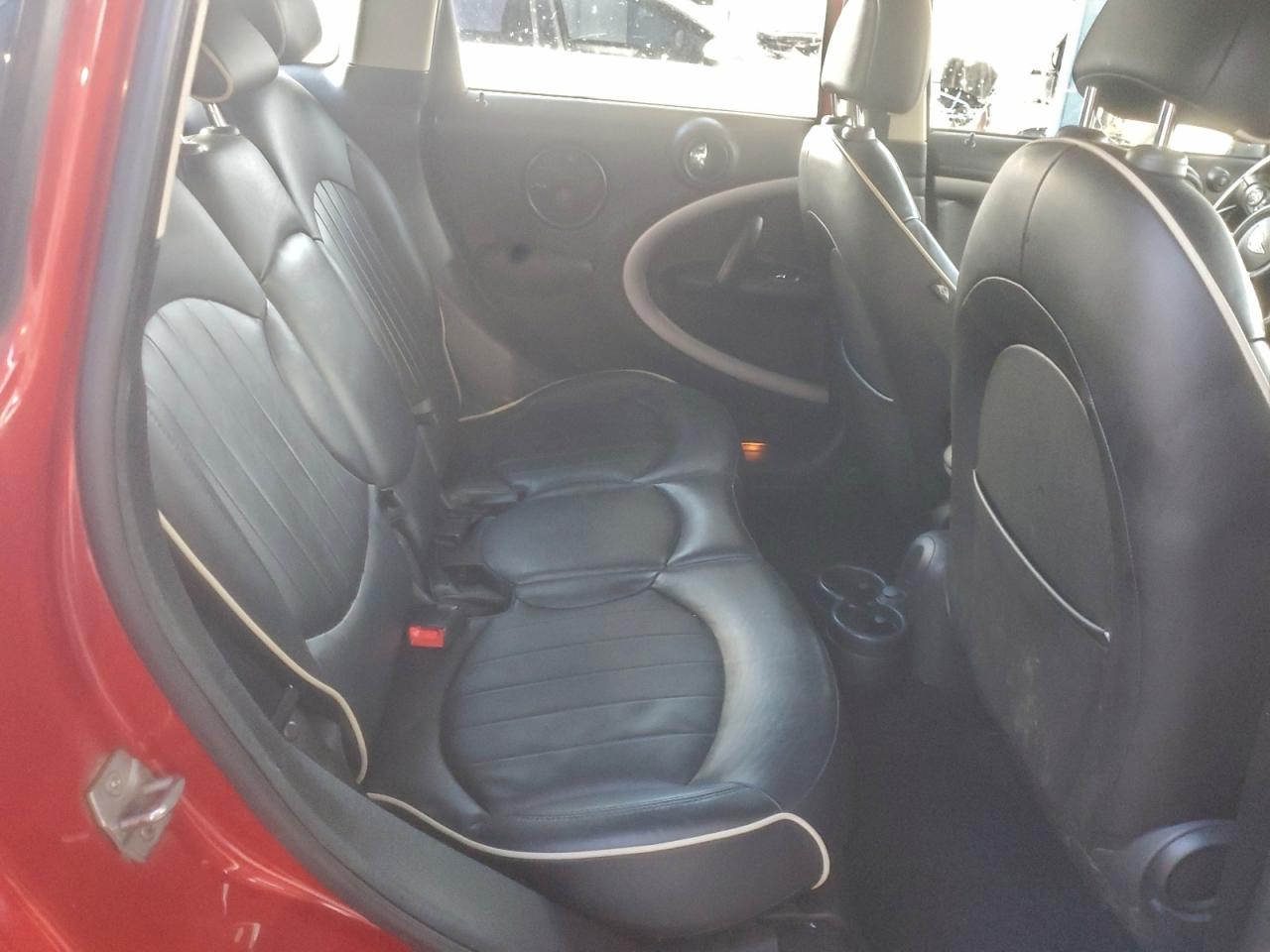 2014 Mini Cooper Countryman Red vin: WMWZB3C53EWM32495