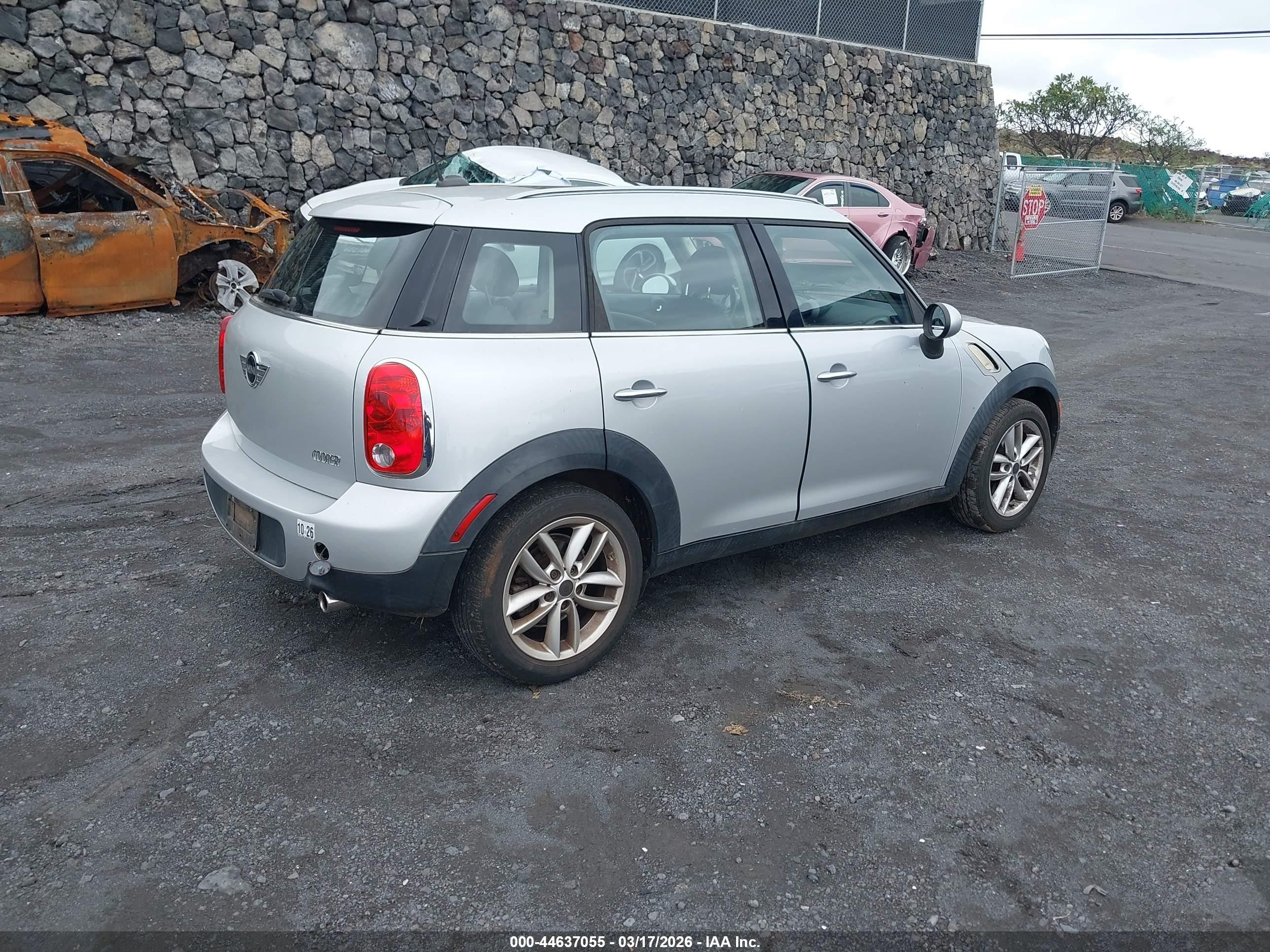 2011 Mini Cooper Countryman   Silver vin: WMWZB3C54BWH94530