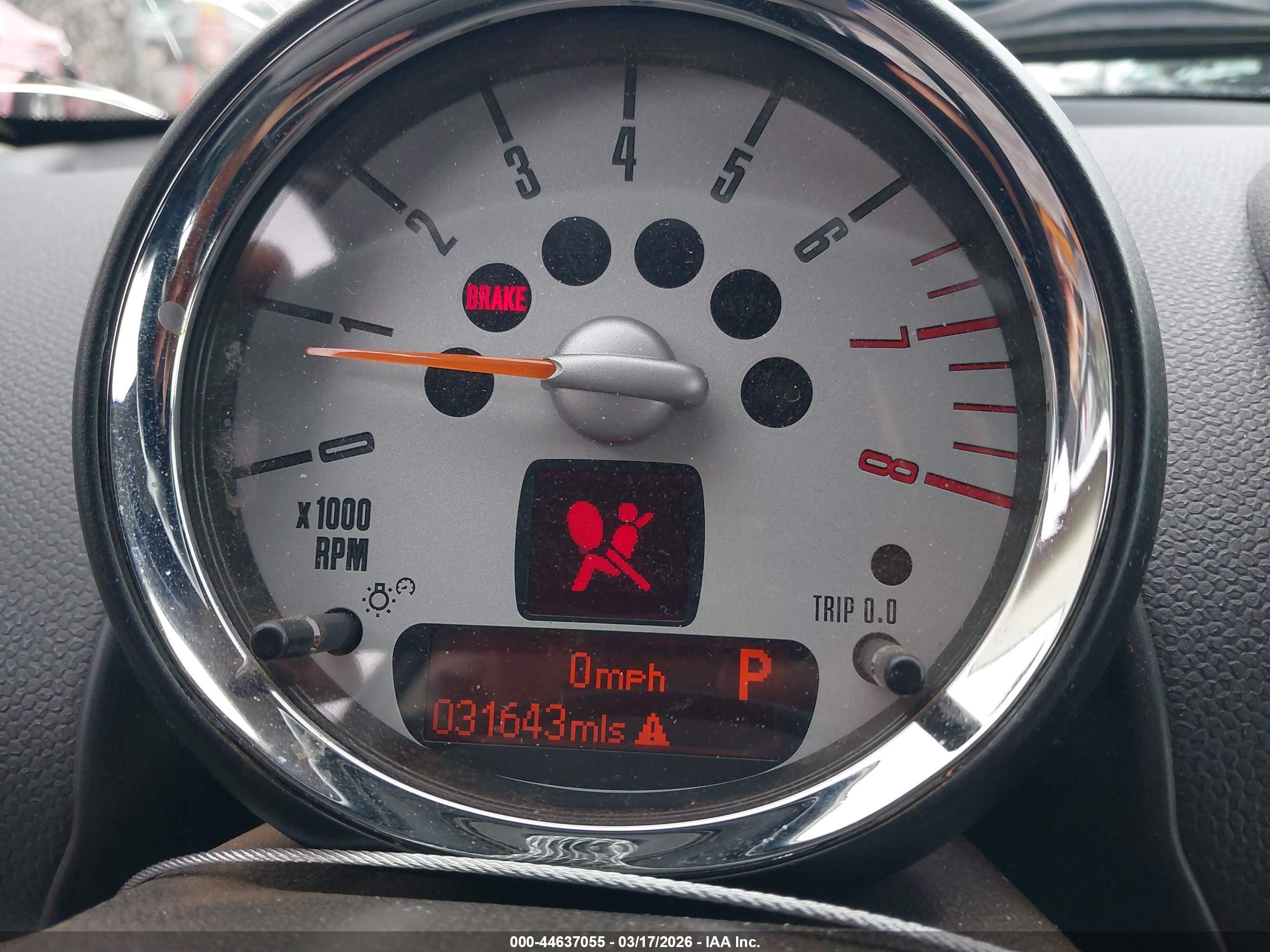 2011 Mini Cooper Countryman   Silver vin: WMWZB3C54BWH94530