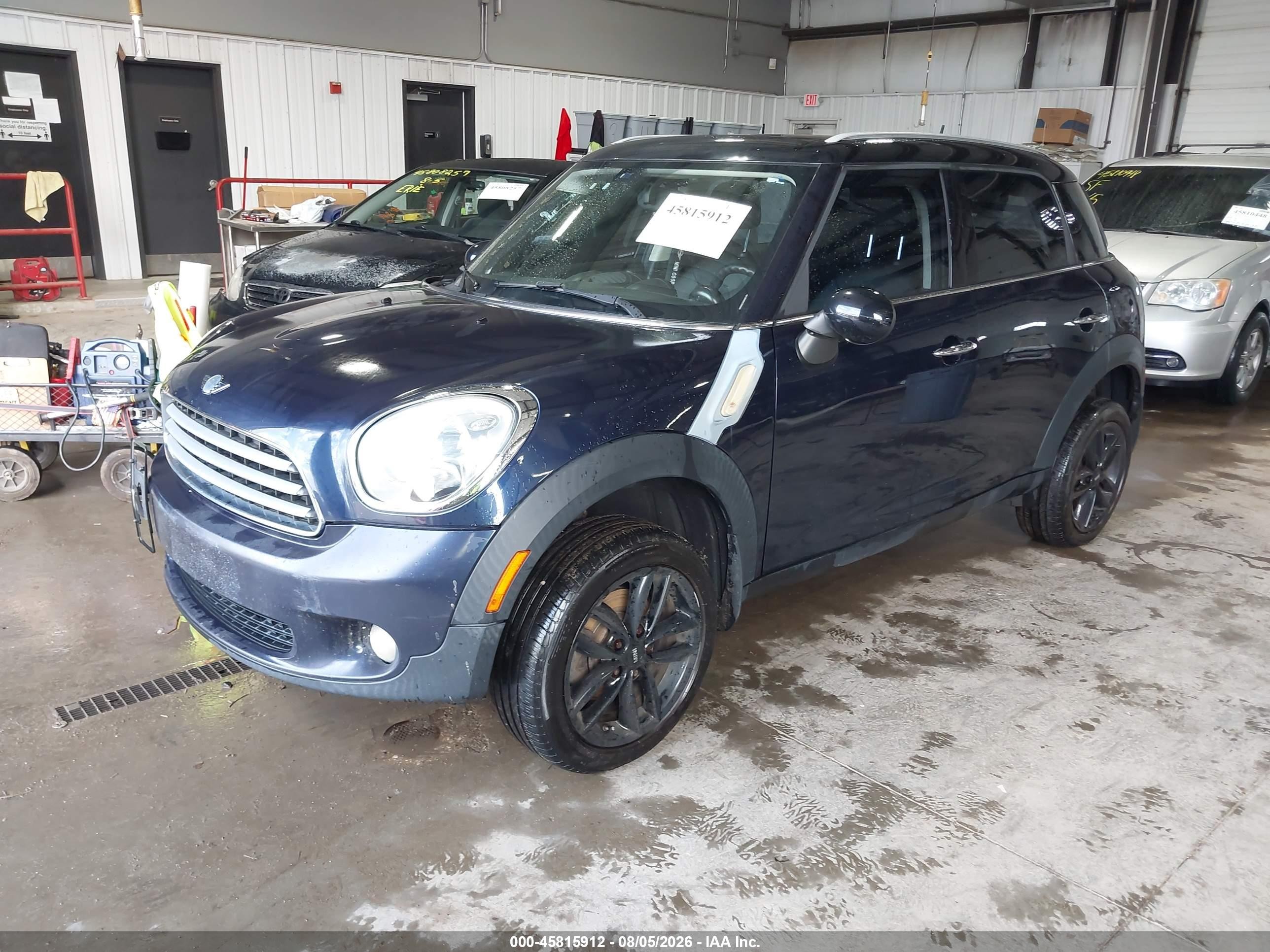 2014 Mini Countryman Cooper Dark Blue vin: WMWZB3C54EWM32148