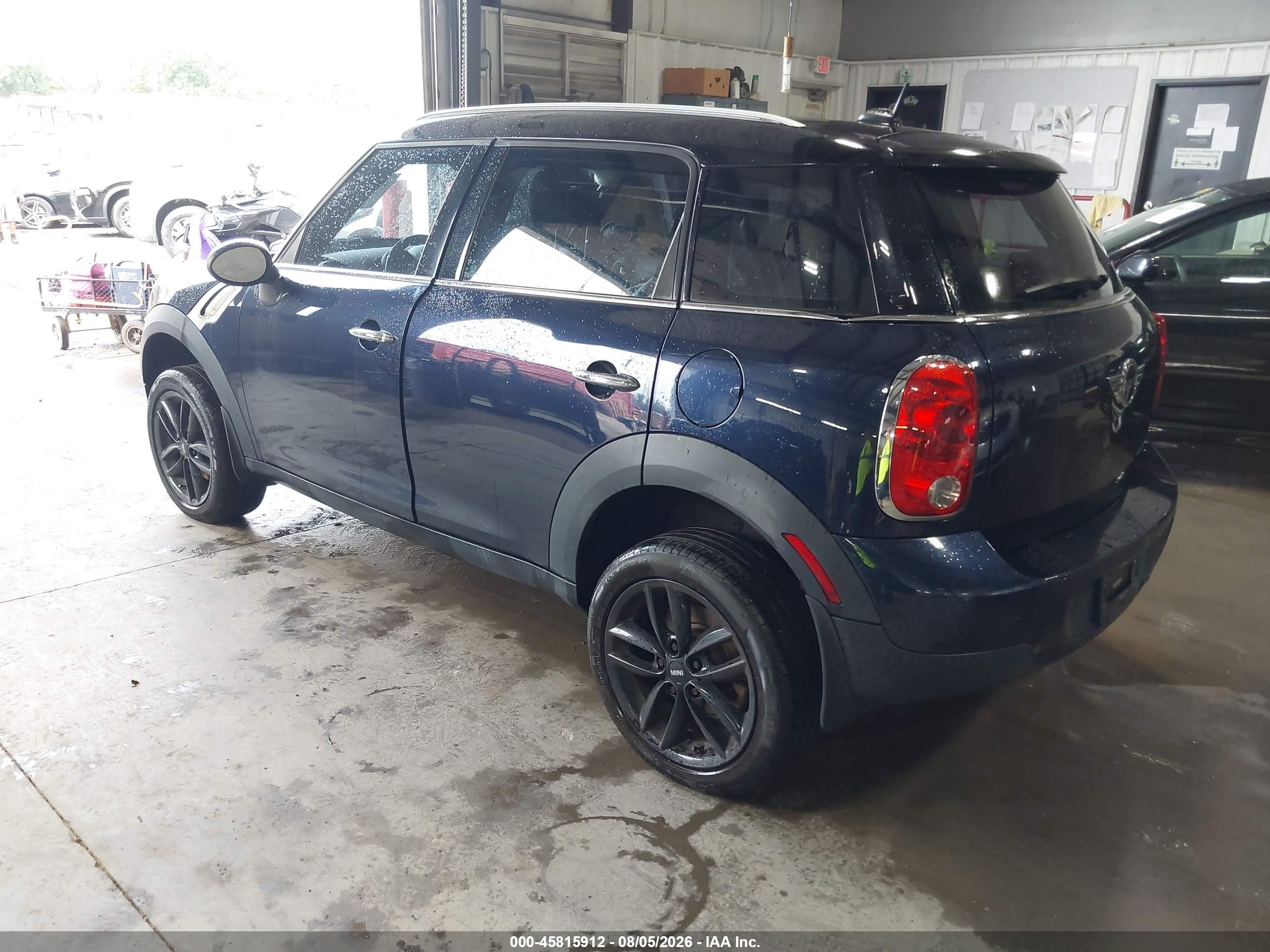 2014 Mini Countryman Cooper Dark Blue vin: WMWZB3C54EWM32148
