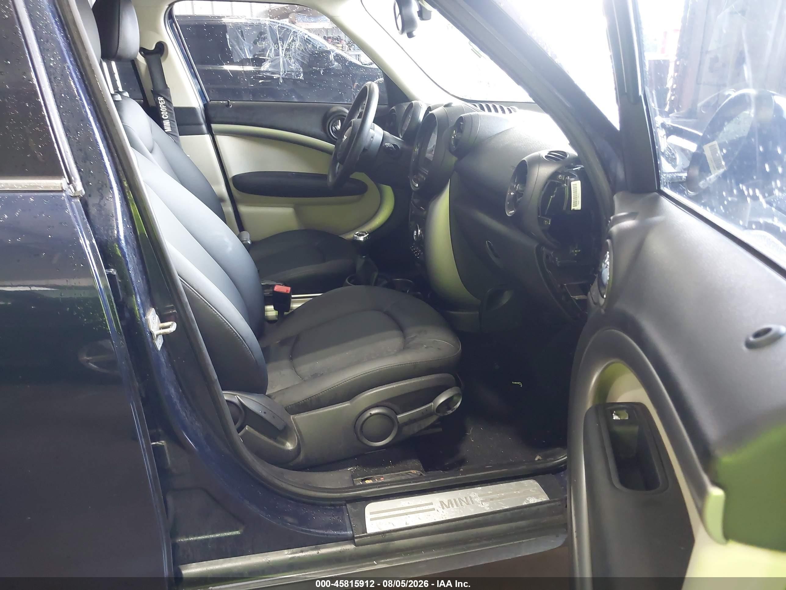 2014 Mini Countryman Cooper Dark Blue vin: WMWZB3C54EWM32148