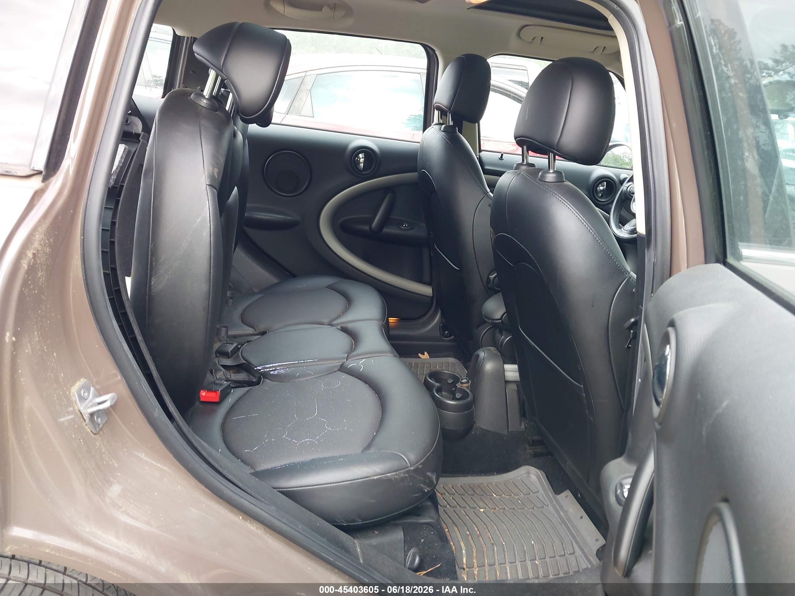 2015 Mini Countryman Cooper Brown vin: WMWZB3C54FWR42940