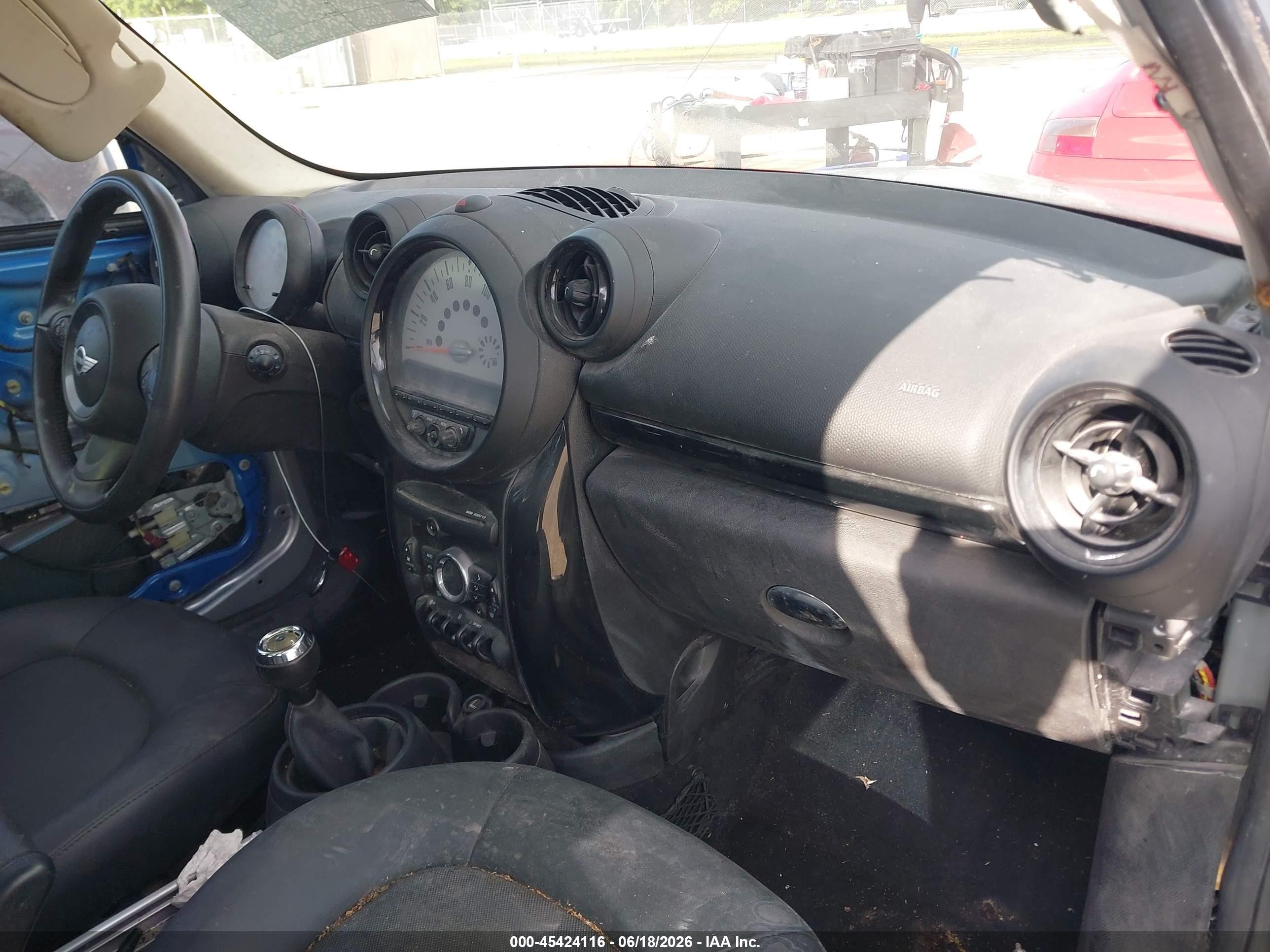 2013 Mini Countryman Cooper Silver vin: WMWZB3C55DWM31329